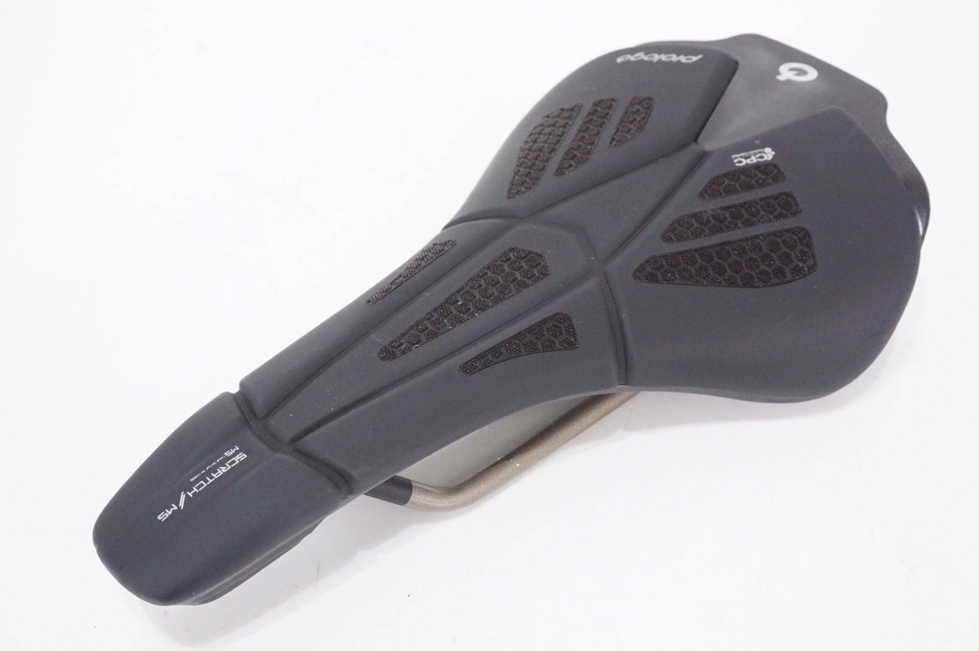 PROLOGO 「プロロゴ」 SCRATCH MS サドル / AKIBA店