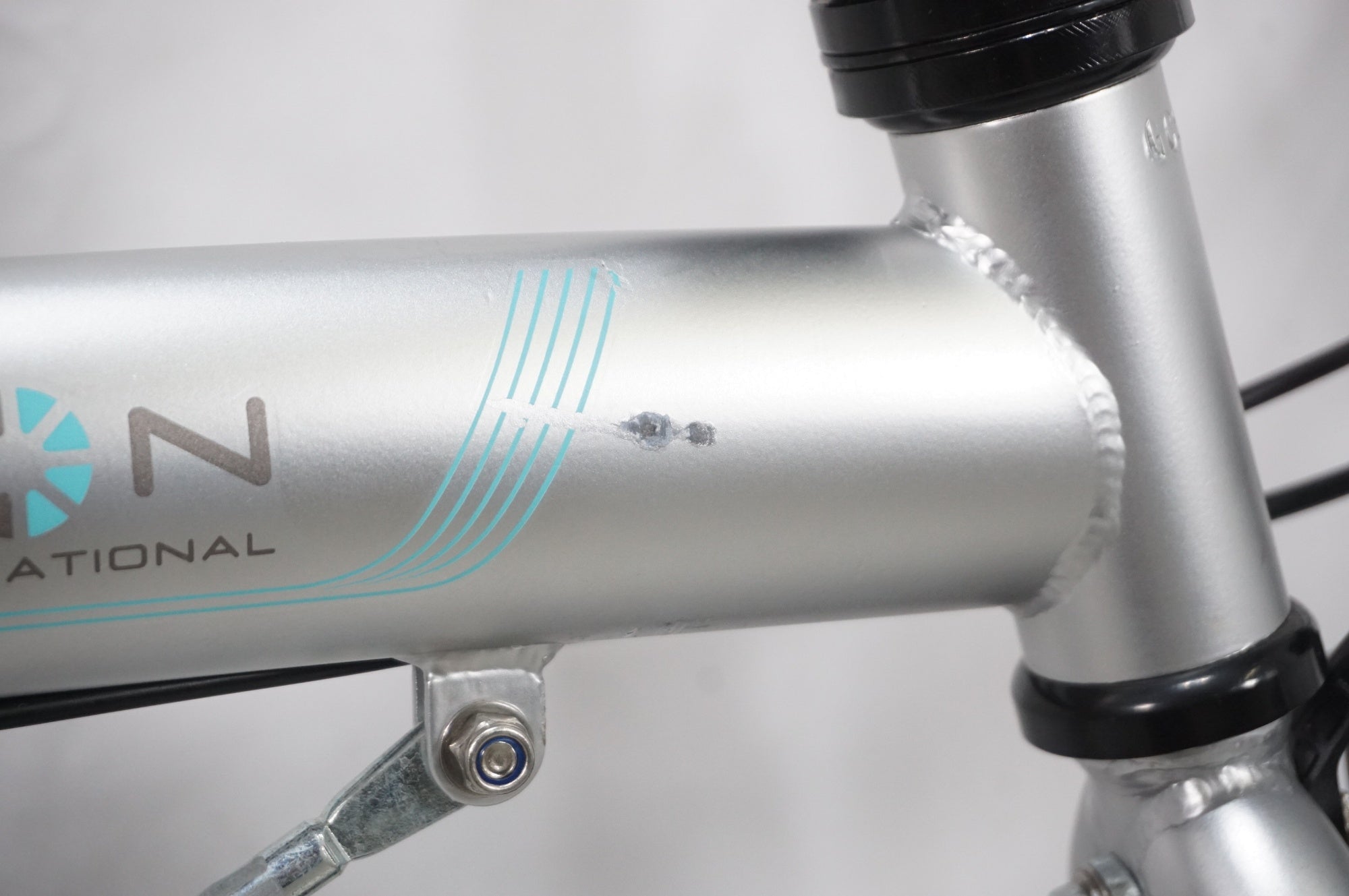 DAHON 「ダホン」 SUV D6 2023年頃モデル 20インチ 折り畳み自転車 / AKIBA店