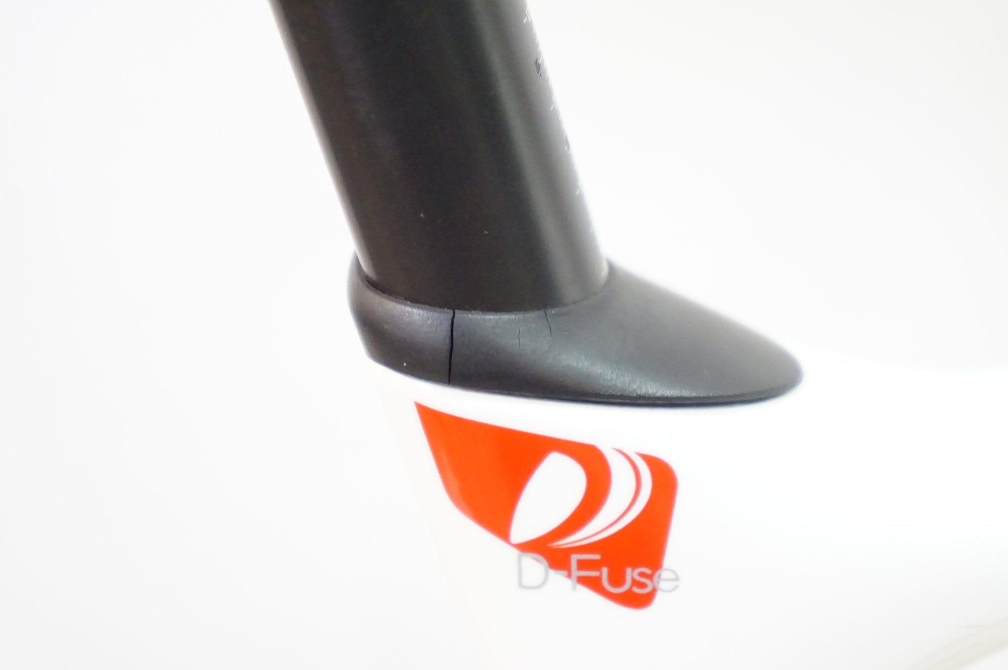 GIANT 「ジャイアント」 DEFY ADVANCED 1 2015年モデル ロードバイク / 熊谷本店