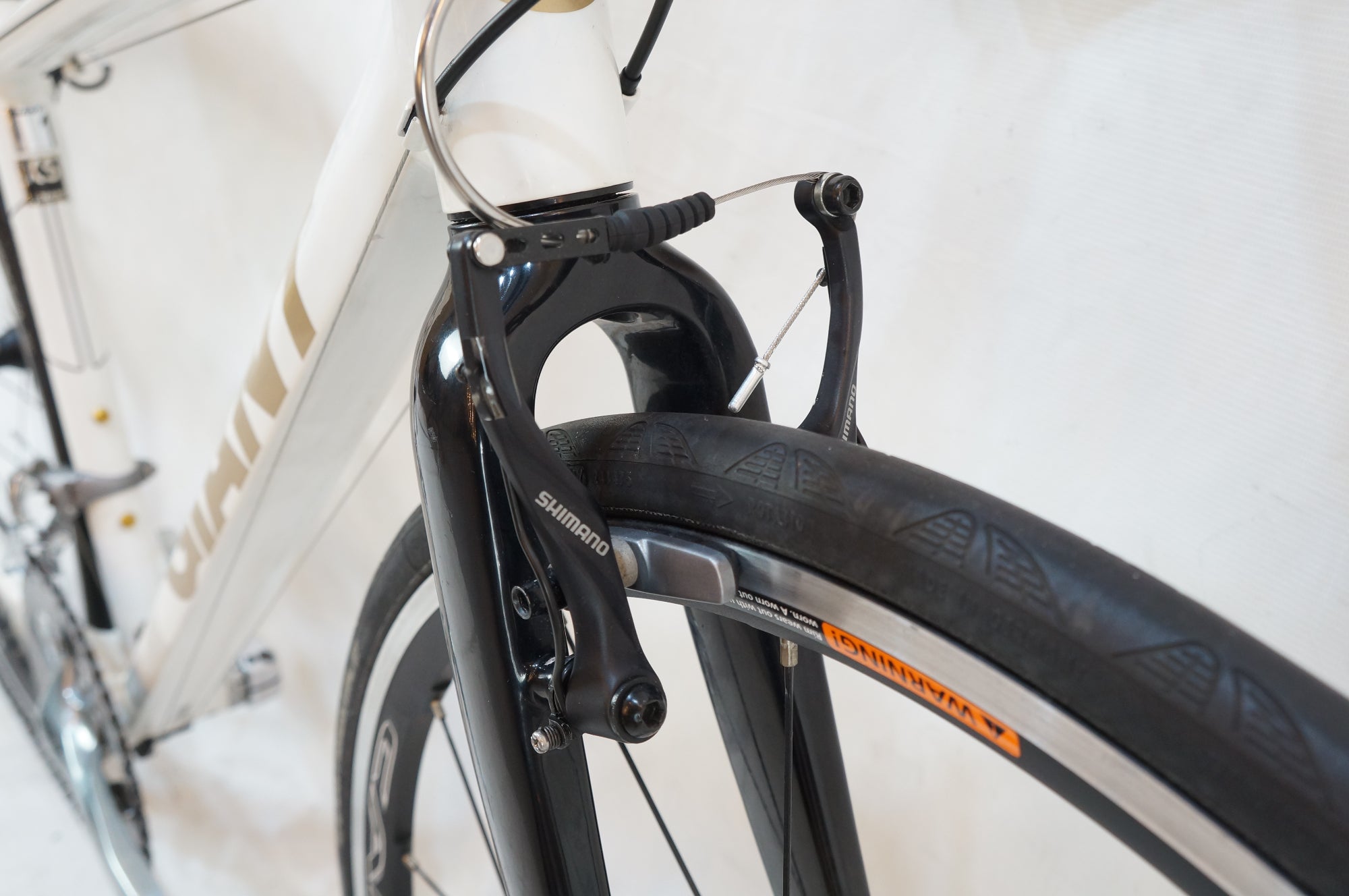 GIANT 「ジャイアント」 ESCAPE RX1 2015年モデル クロスバイク / バイチャリ浦和ベース