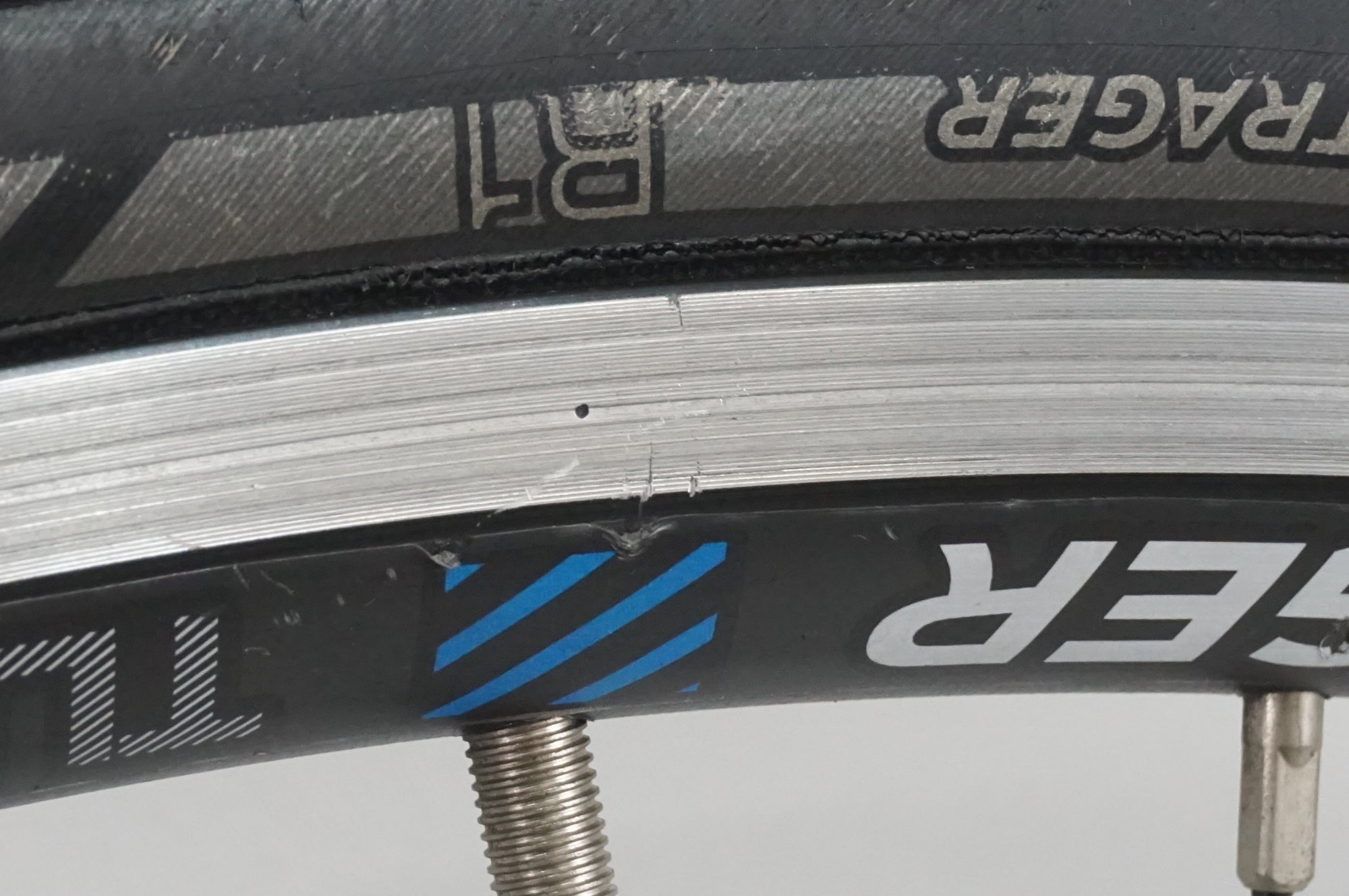 BONTRAGER 「ボントレガー」 TLR シマノ11S ホイールセット / 大宮店