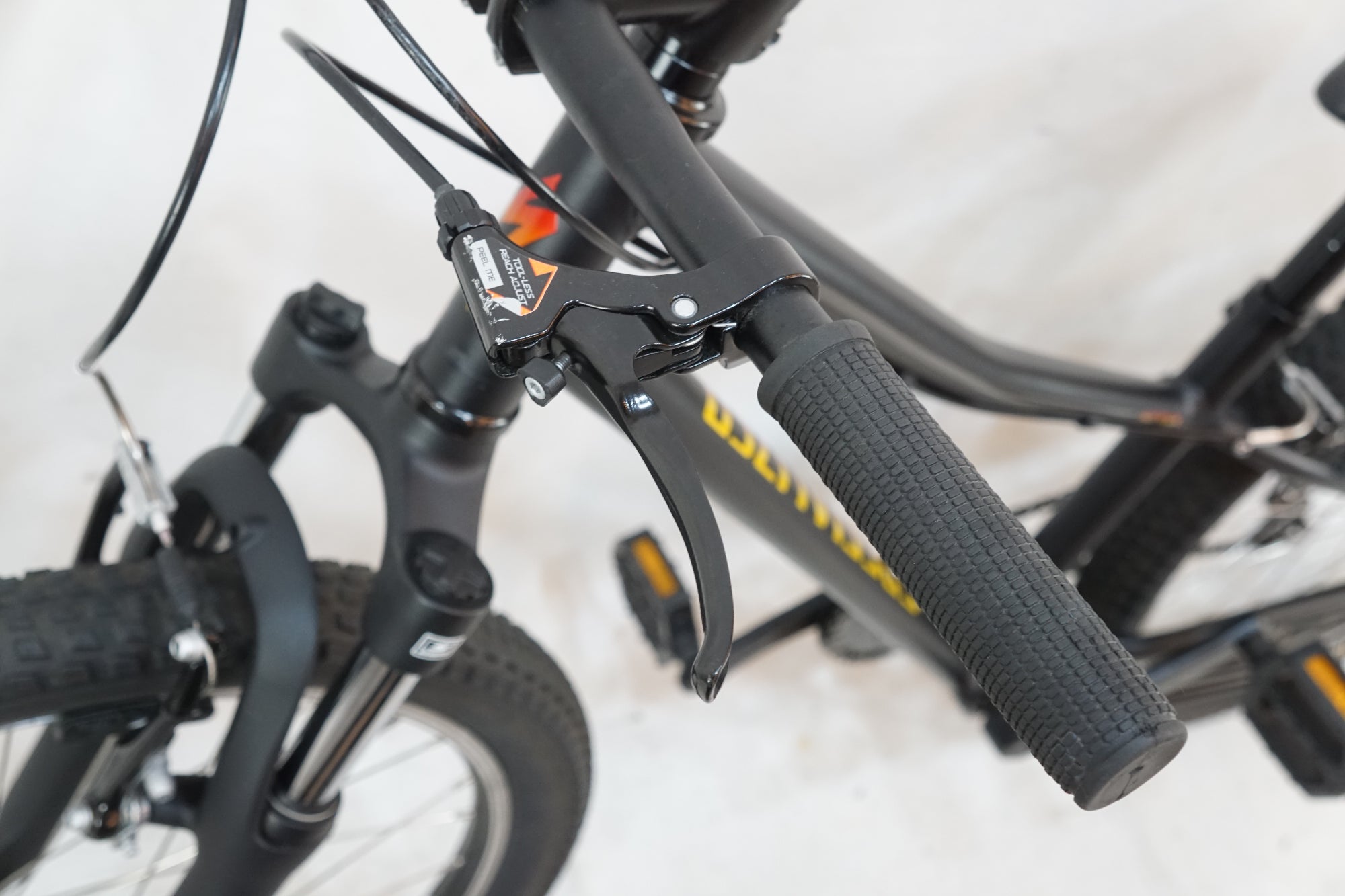 SPECIALIZED 「スペシャライズド」 HOTROCK24 2019年モデル 24インチ