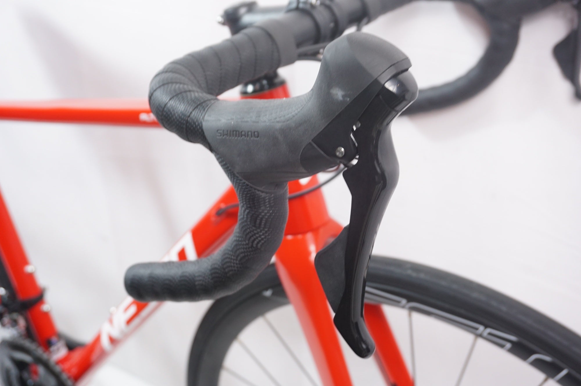 NESTO 「ネスト」 ALTERNA DISC 2025年モデル ロードバイク / 世田谷店