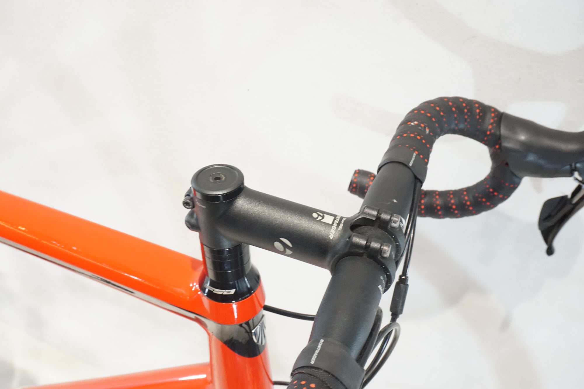 TREK 「トレック」 EMONDA ALR5 2018年モデル ロードバイク / 横浜戸塚店