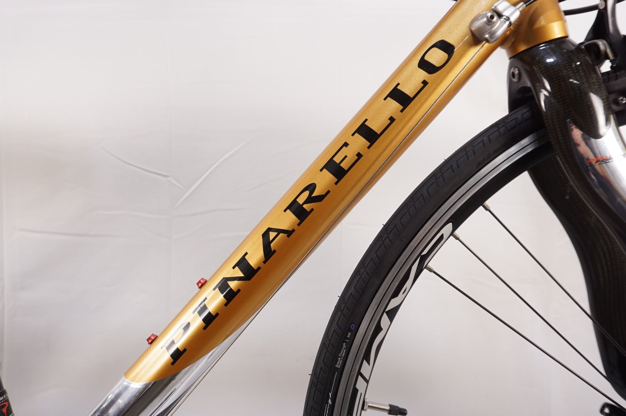 PINARELLO 「ピナレロ」 DOGMA カスタム 2005年モデル フラットバーロード / 中目黒店