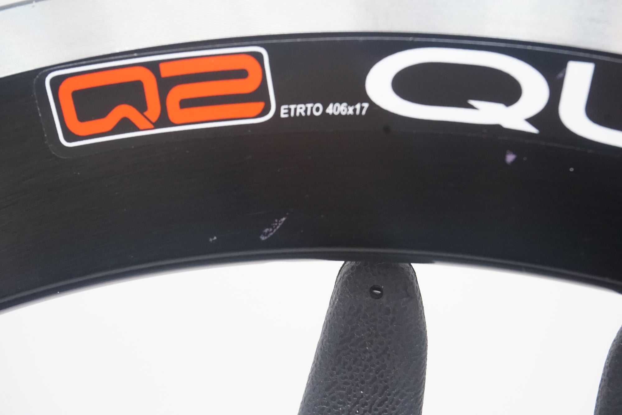 QUASAR 「クエーサー」 Q2-451 20インチ ホイールとタイヤセット