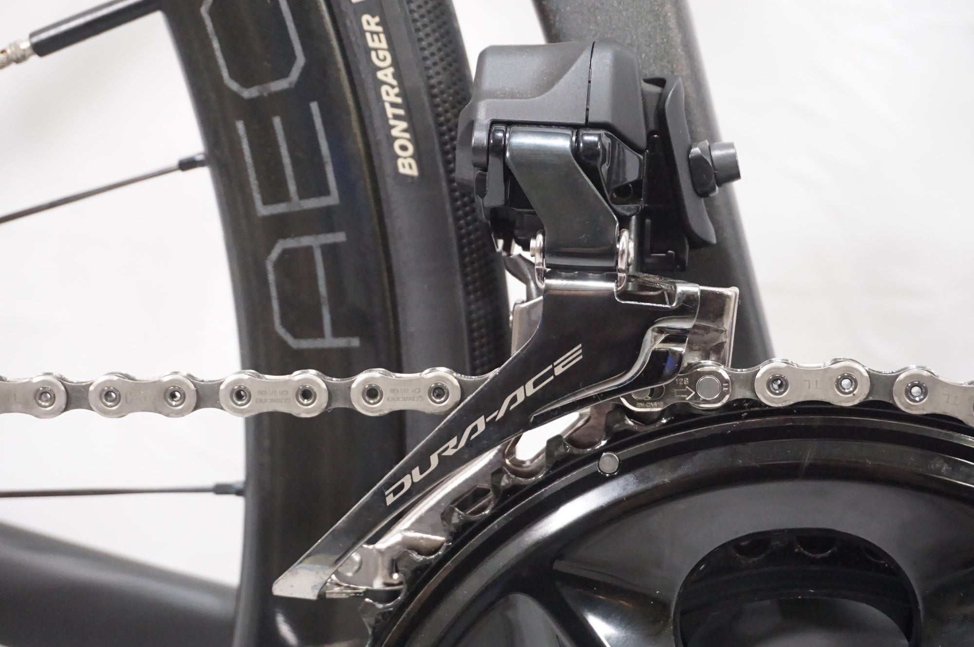 TREK 「トレック」 MADONE SLR9 GEN8 2025年モデル ロードバイク / AKIBA店
