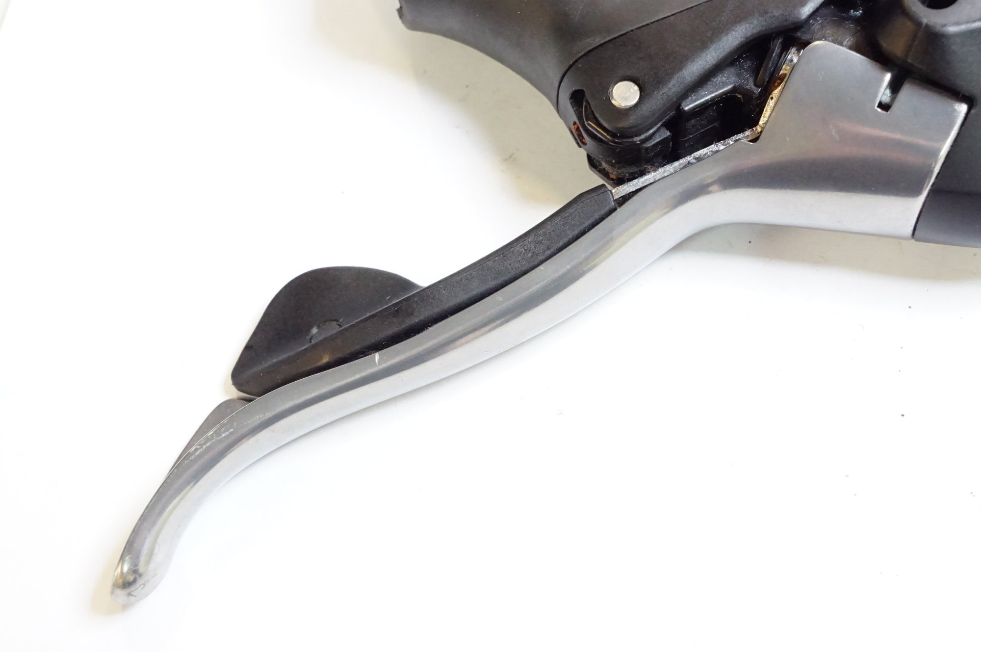 SHIMANO 「シマノ」 105 ST-5600 デュアルコントロールレバー