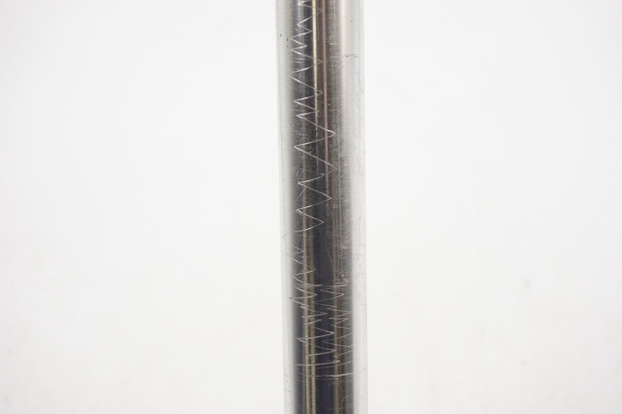 GRUNGE 「グランジ」 カット有 Φ25.4 250mm シートポスト / 奈良店