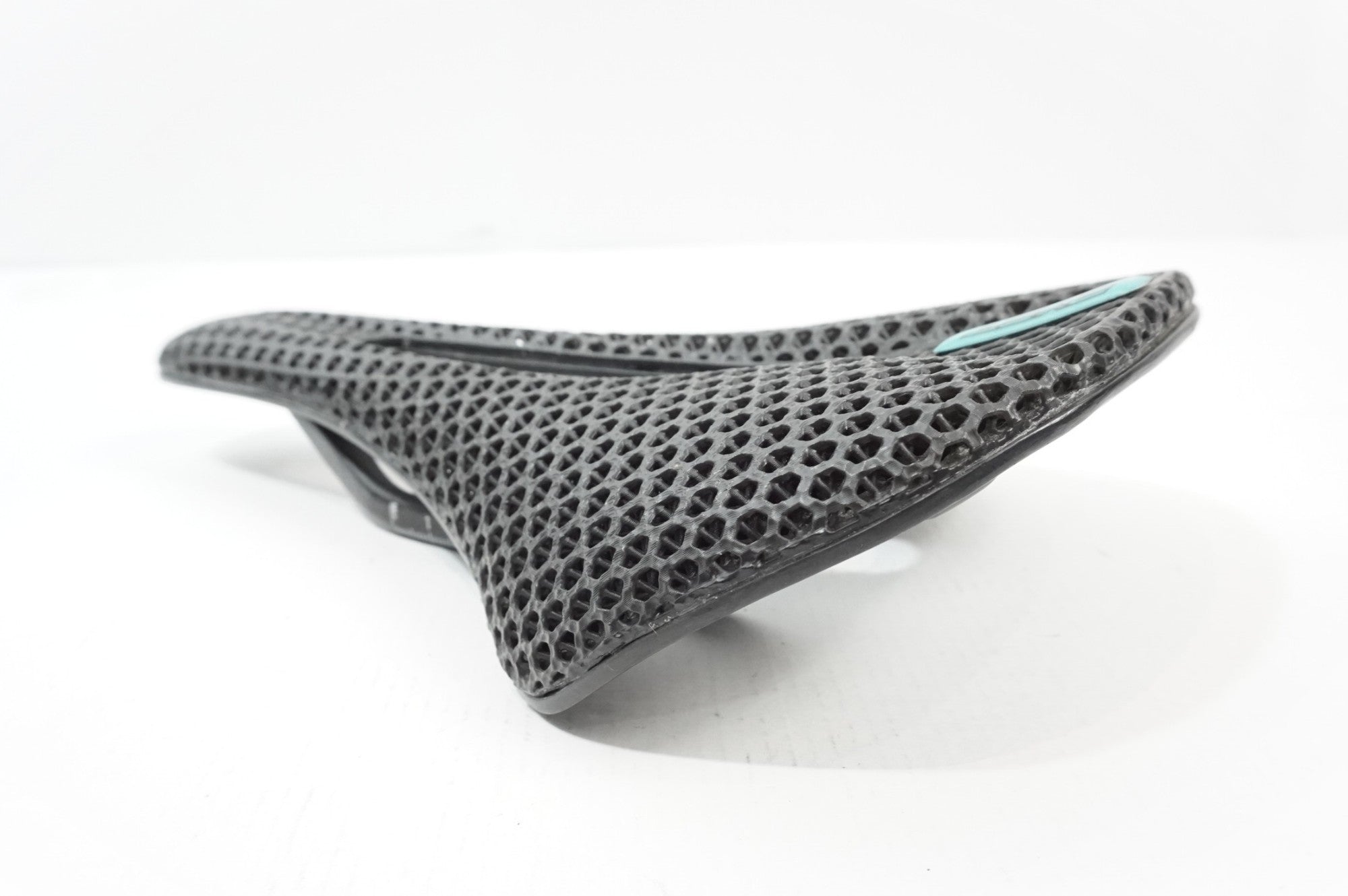 RYET 「リーエト」 3D HONEY COMB サドル / 世田谷店