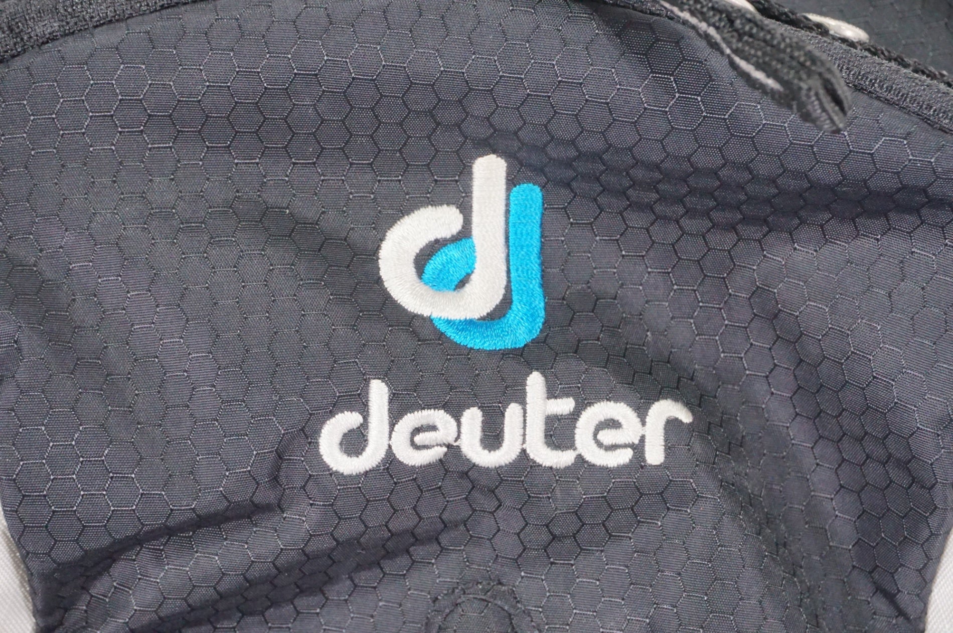 DEUTER 「ドイター」 RACE O2H バッグ / AKIBA店