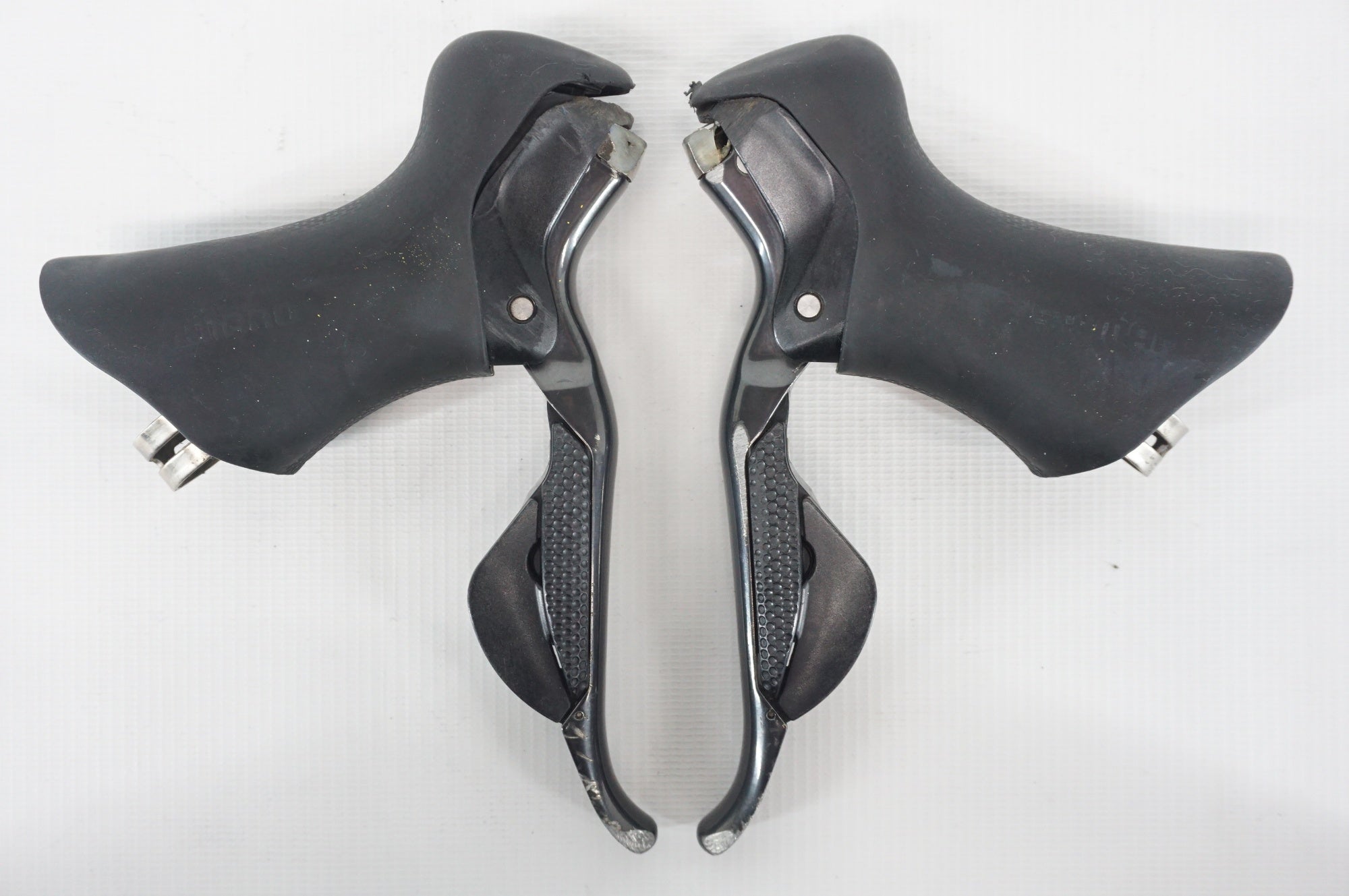 シマノUltegra ST-6770 Di2 STIレバー ONECOL.jpg