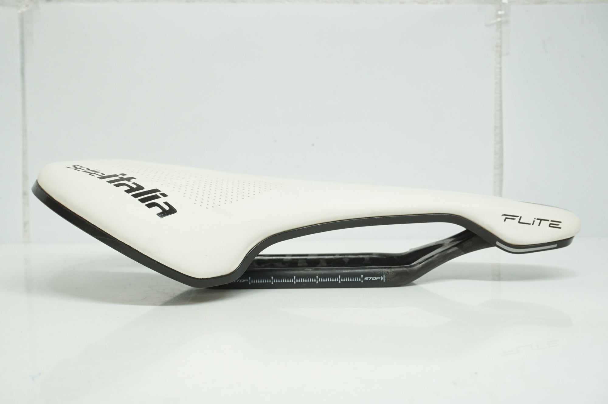 SELLE ITALIA 「セライタリア」 FLITE BOOST KIT CARBONIO SUPERFLOW サドル / 大宮店
