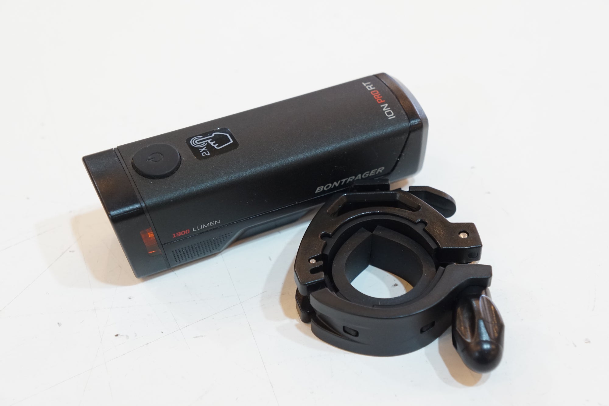 BONTRAGER 「ボントレガー」 ION PRO RT 1300 フロントライト / バイチャリ浦和ベース