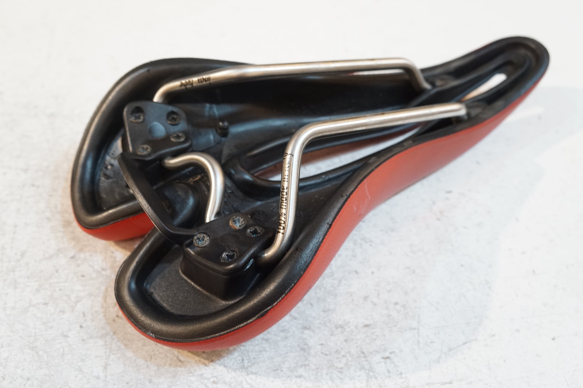 SELLE SMP 「セラ エスエムピー」 HYBRID サドル / バイチャリ浦和