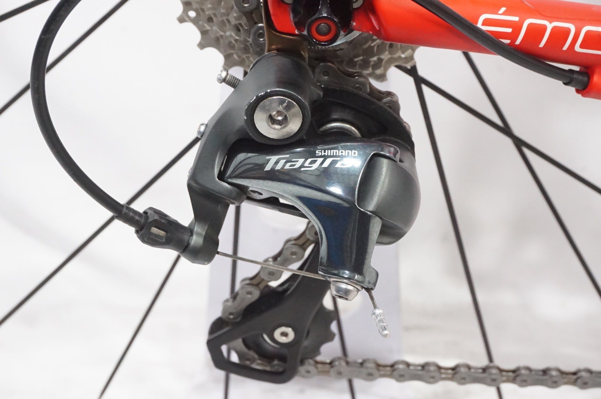 TREK 「トレック」 EMONDA ALR 5 2016年モデル ロードバイク / AKIBA店