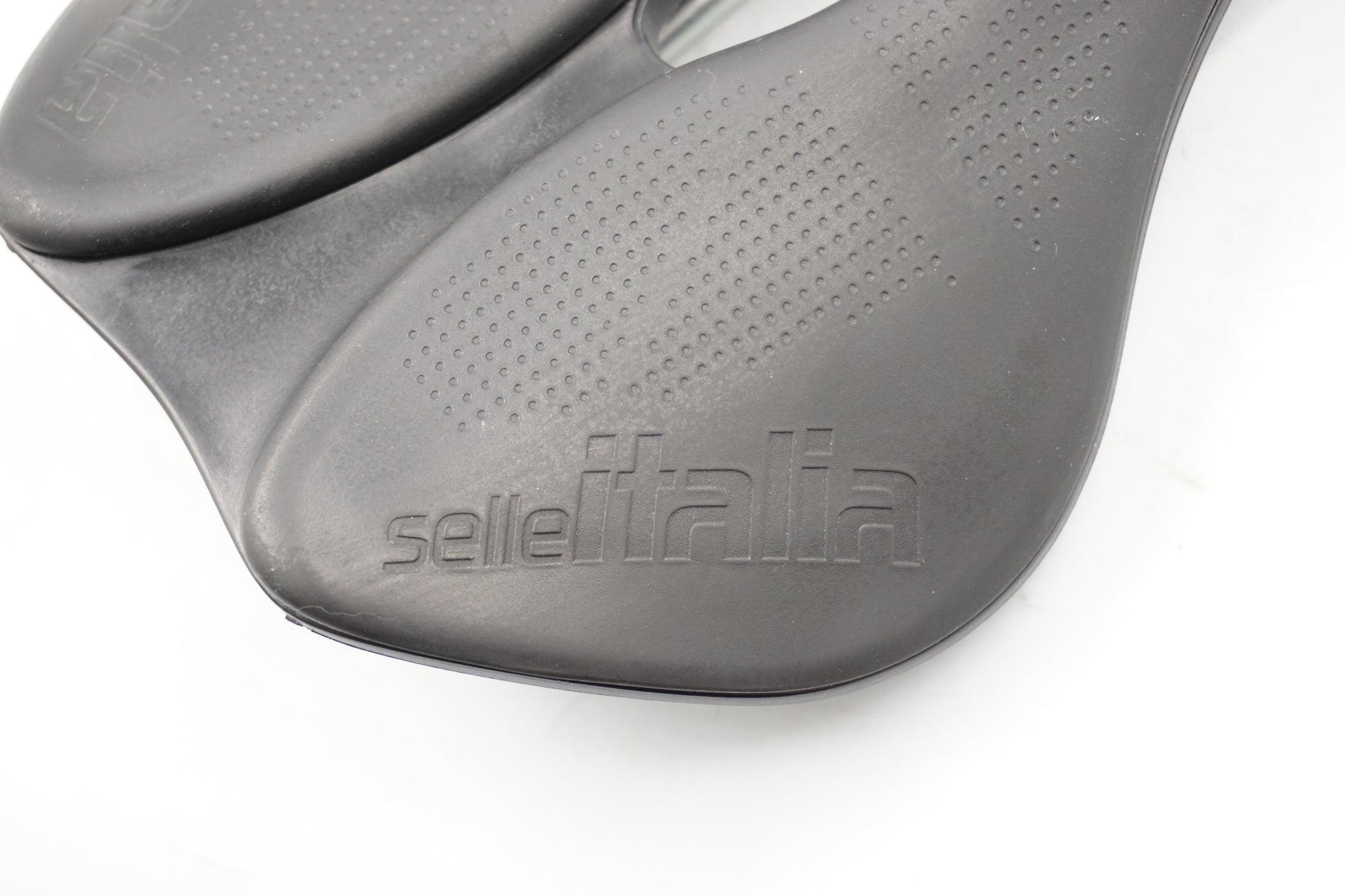 SELLE ITALIA 「セライタリア」 PATENT PENDING サドル / 奈良店
