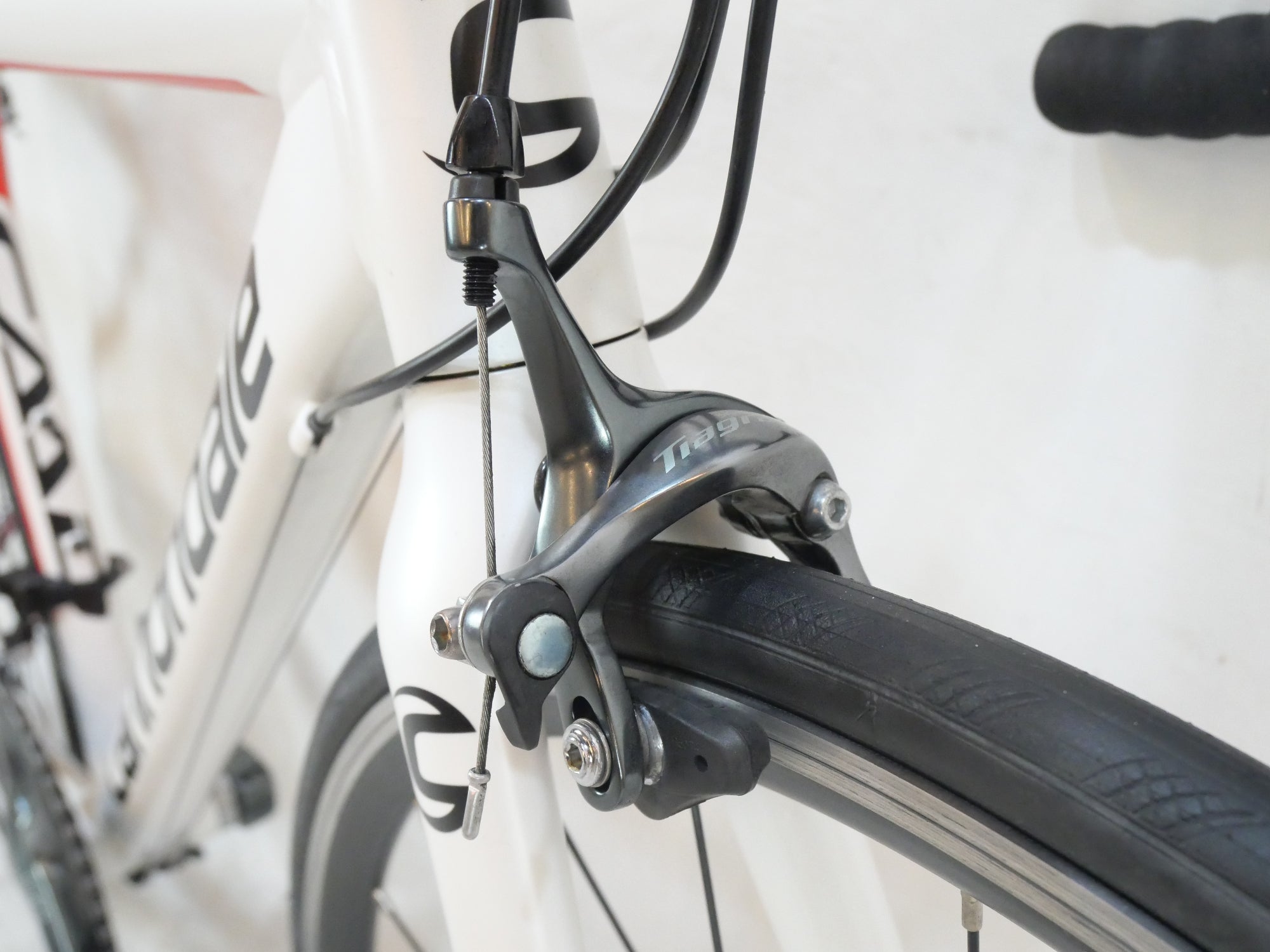キャノンデール　CAAD　Optimo tiagra 2018年　空気入れ付属 CANNONDALE 「キャノンデール」 CAAD OPTIMO TIAGRA 2018年