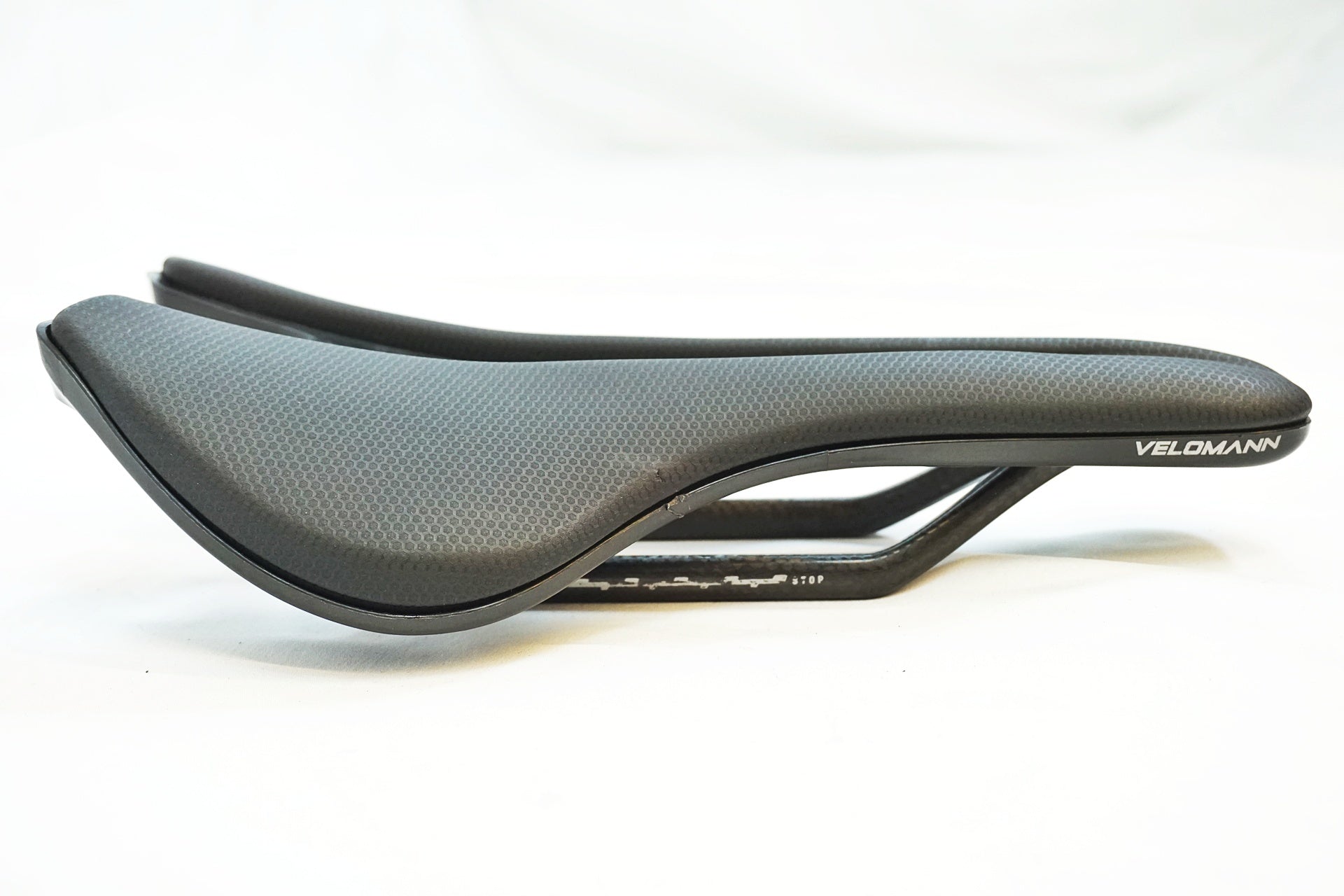 VELOMANN 「ヴェロマーン」 MITORA139 サドル / 有明ガーデン店
