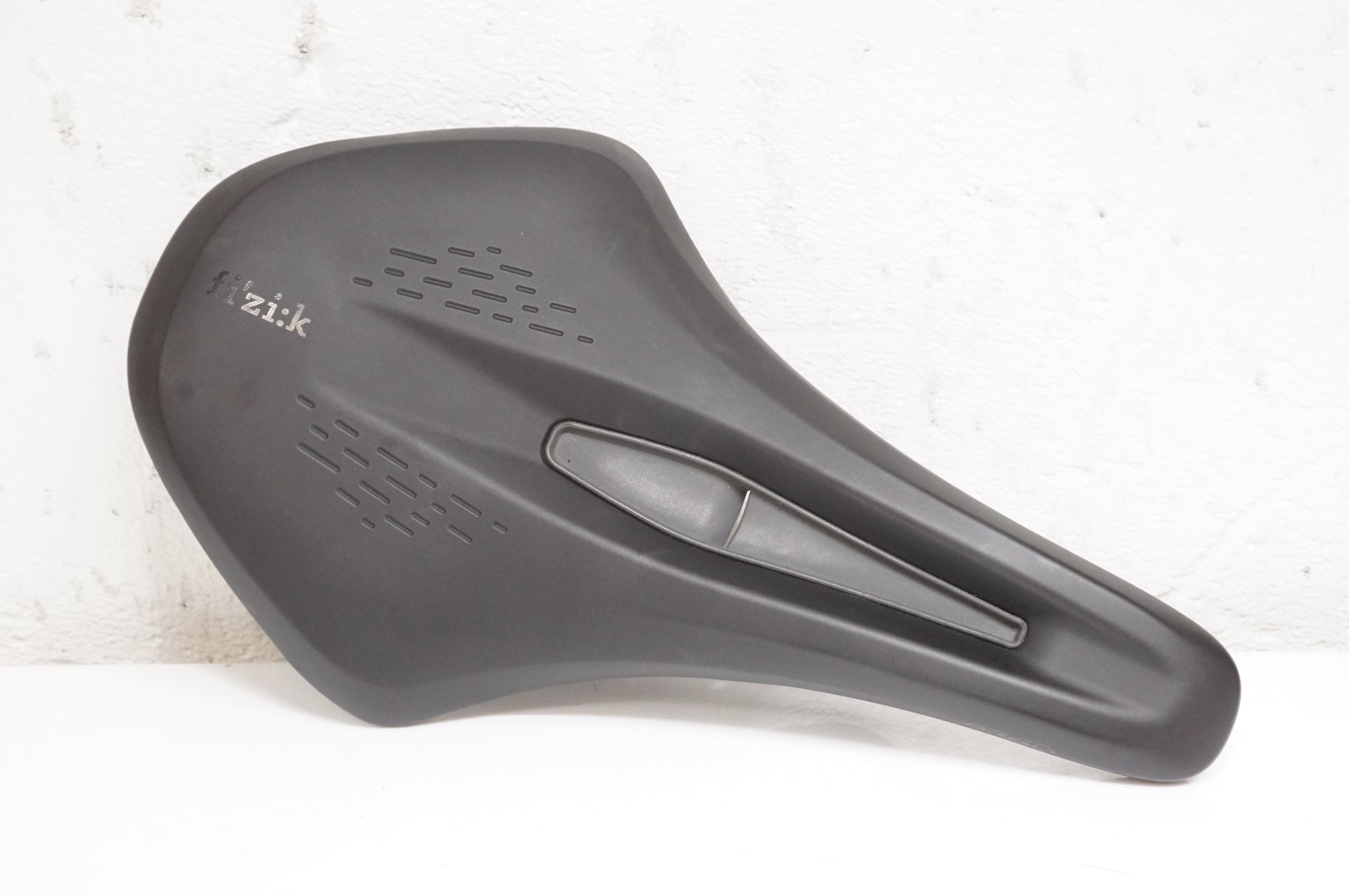 【再値下☆使用少•美品】fi’zi:k ARGO TERRA X3 Gravel bike saddle with short-nose - Terra Argo X3 - Fizik
