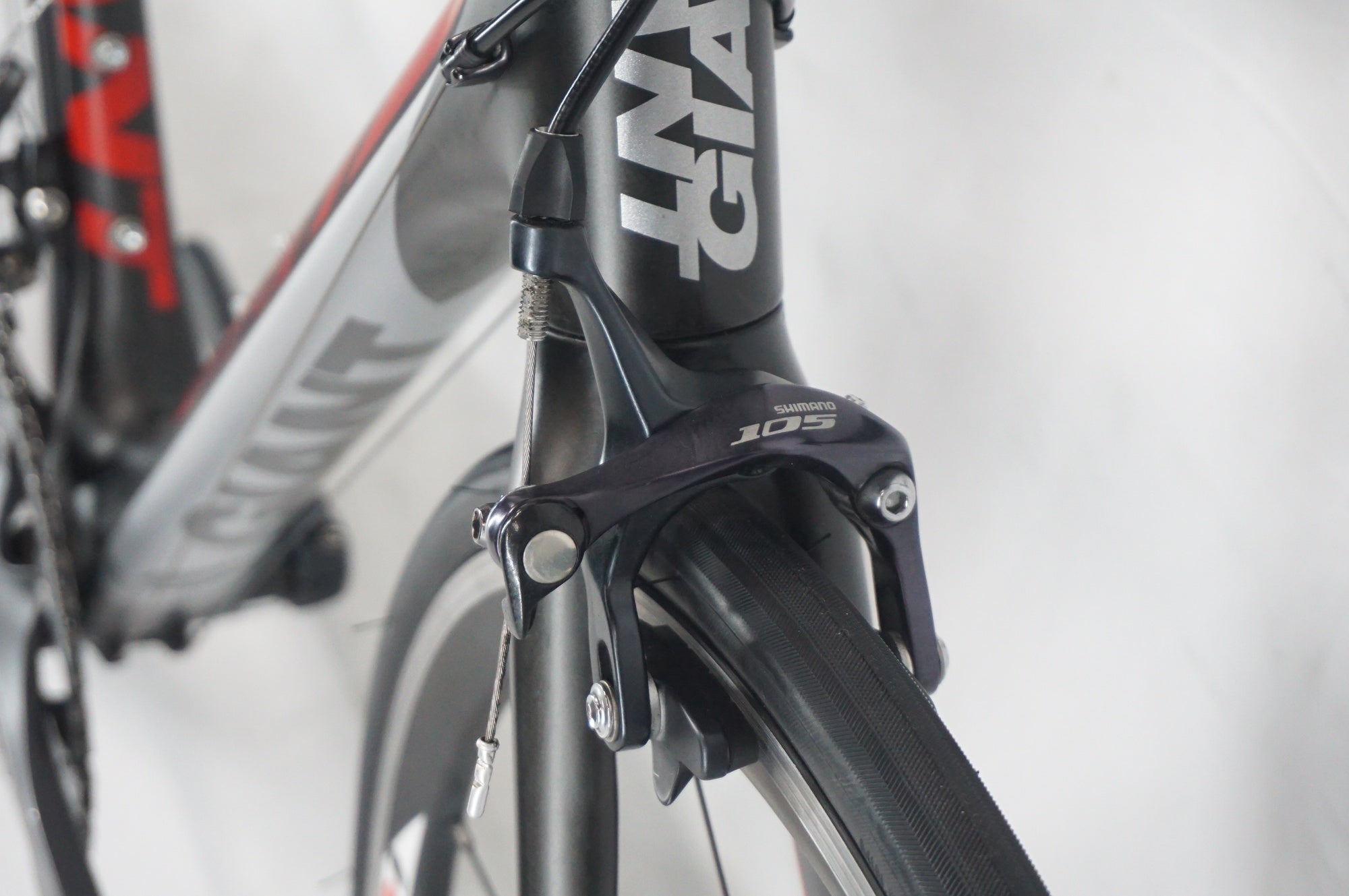 GIANT 「ジャイアント」 DEFY COMPOSITE SE 2013年モデル ロードバイク GIANT 「ジャイアント」 DEFY COMPOSITE SE 2013年モデル ロードバイク