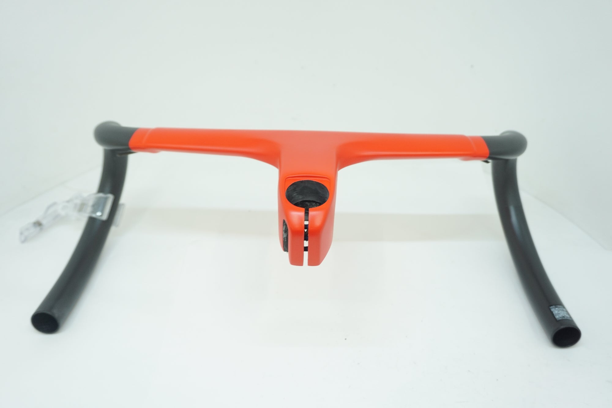 BMC 「ビーエムシー」 ICS CARBON AERO 360mm コックピットシステム