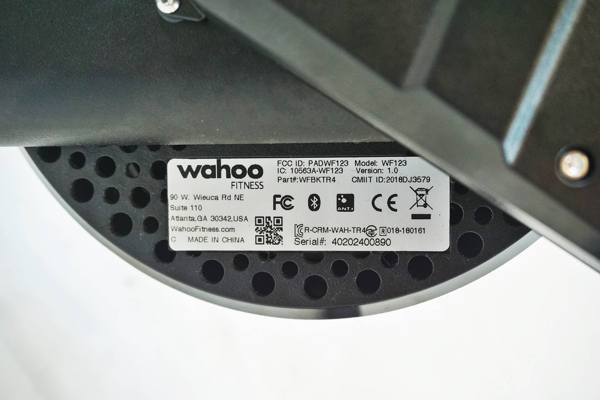 WAHOO 「ワフー」 KICKR CORE WF123 サイクルトレーナー / 有明ガーデン店
