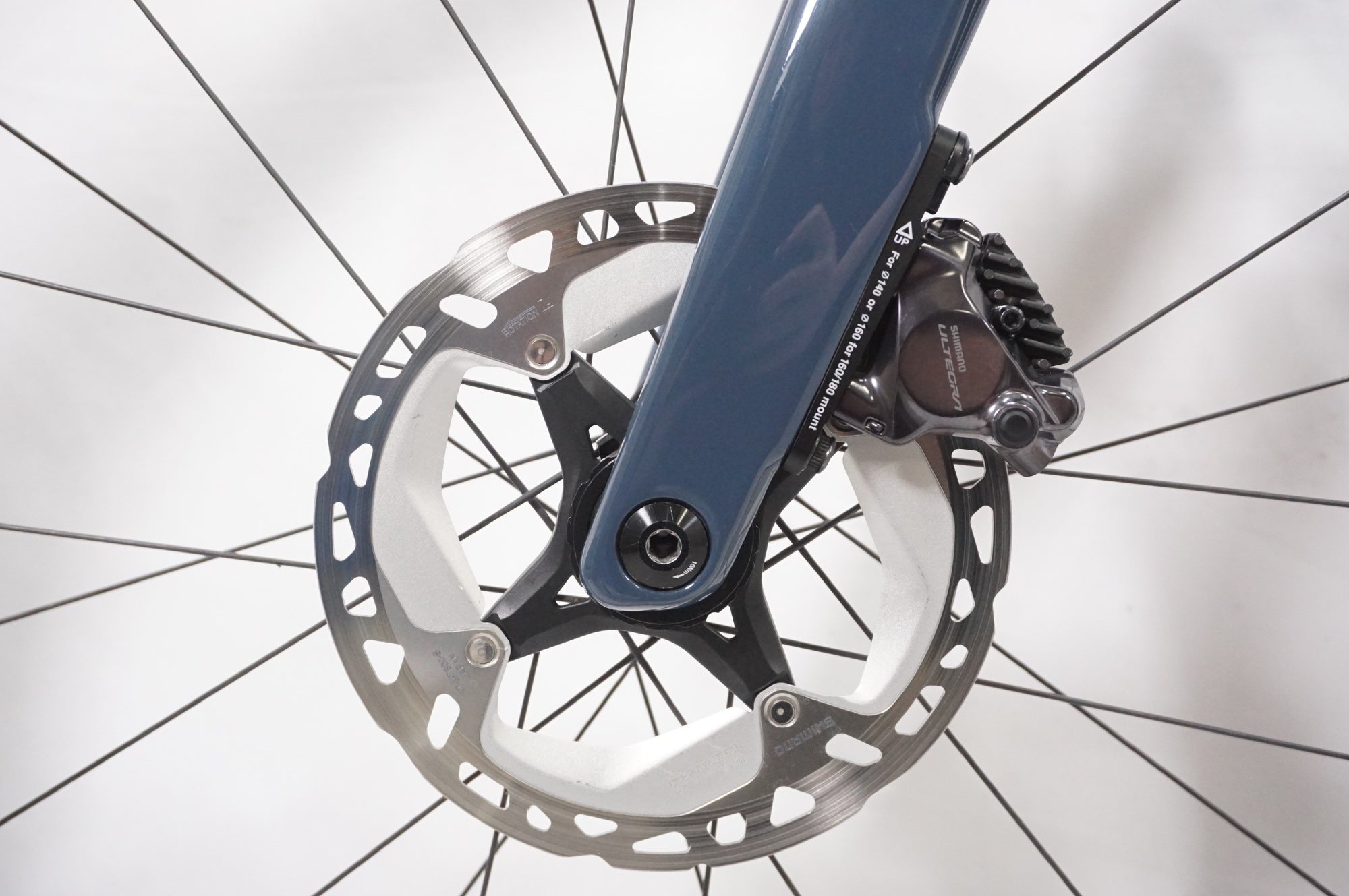 FOCUS 「フォーカス」 IZALCO MAX 9 ULTEGRA Di2 2021年モデル ロードバイク / AKIBA店