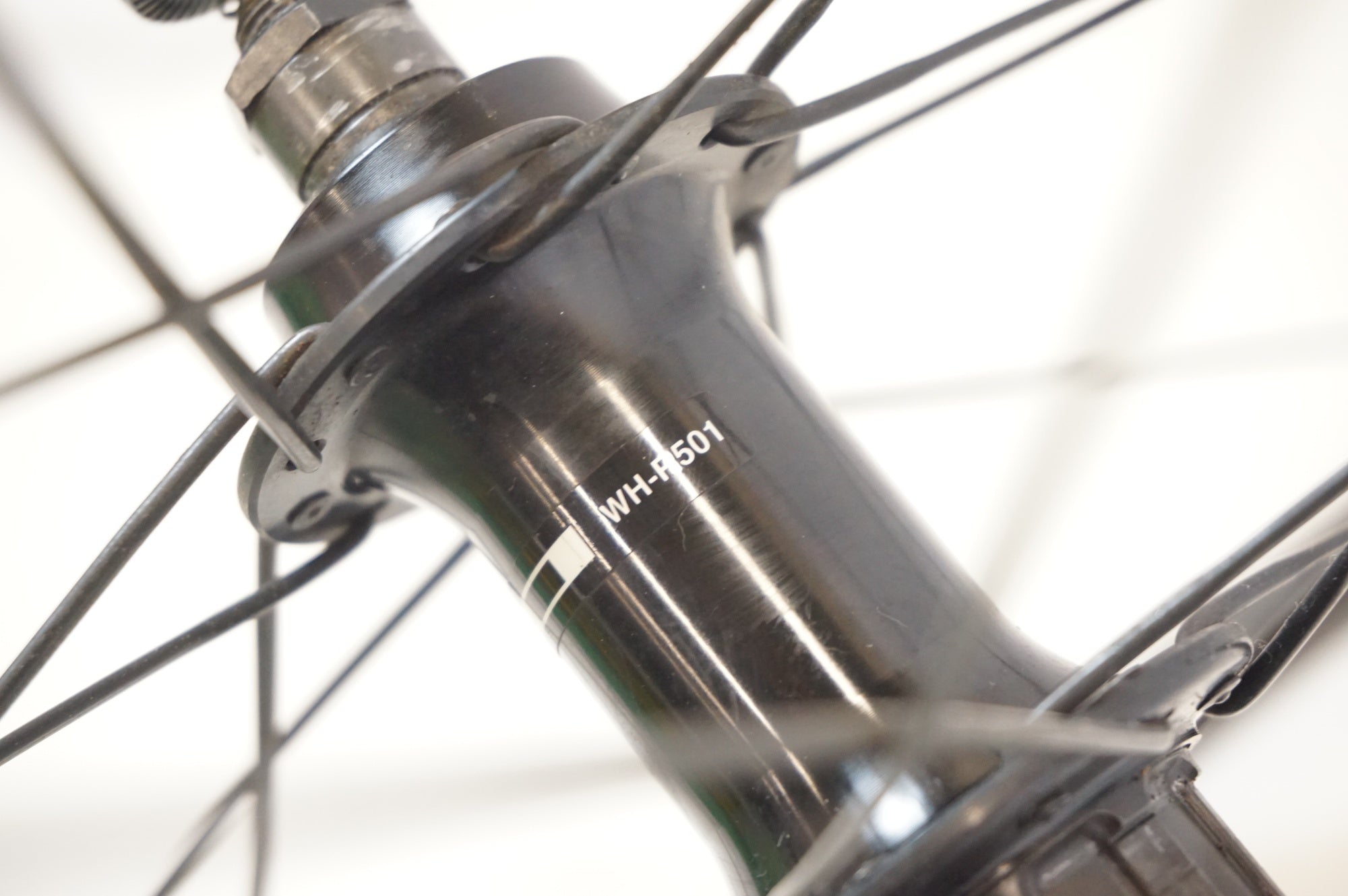 値下げ中 良品 送料込み mavic カーボンホイール 8-10sシマノ 値下げ中 良品 送料込み mavic カーボンホイール 8-10sシマノ