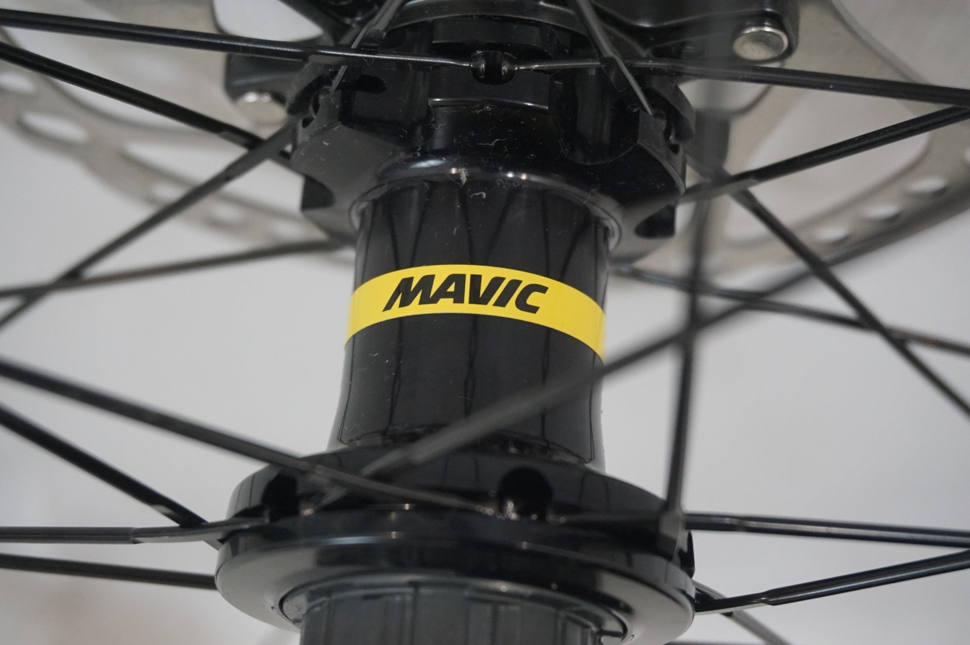 MAVIC 「マヴィック」 AKSIUM DISC シマノ11速 ホイールセット