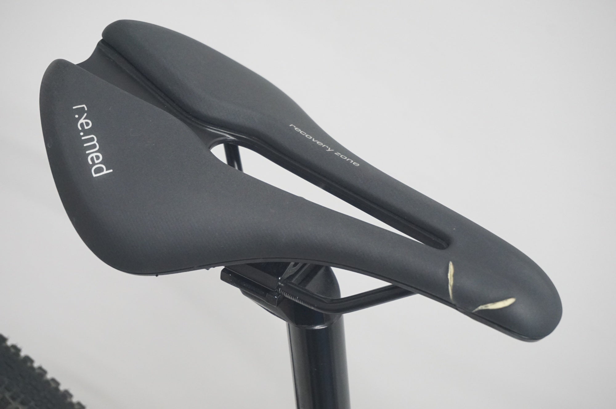 GT 「ジーティー」 GRADE ALLOY ELITE 2020年モデル グラベルロードバイク / 福岡店
