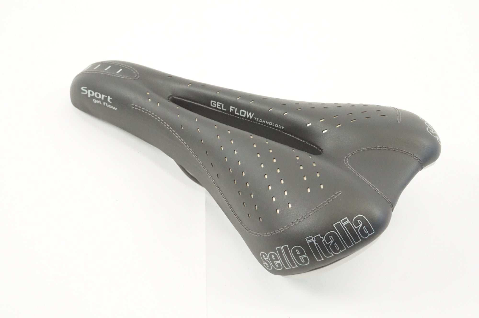 SELLE ITALIA 「セライタリア」 SPORT GEL FLOW サドル / 宇都宮