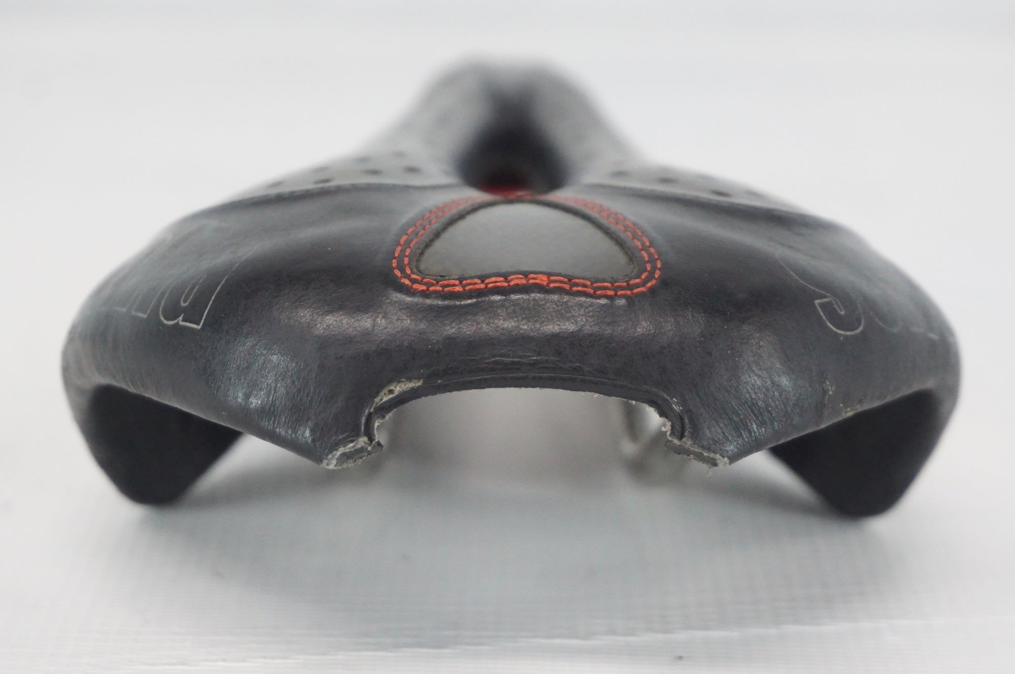 SELLE ITALIA 「セライタリア」 FLITE GEL FLOW サドル / 阪急塚口店