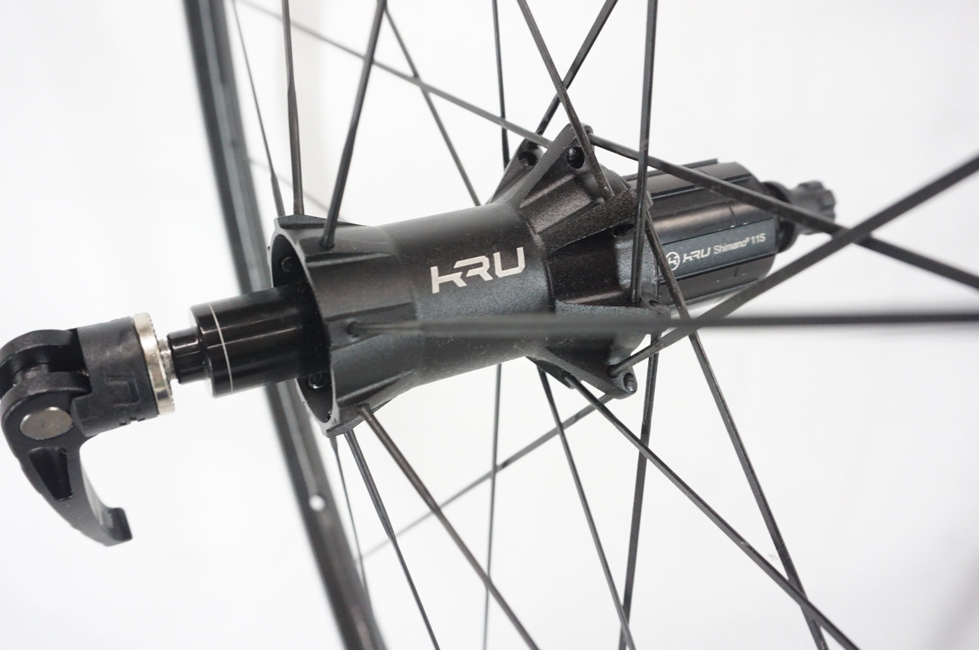 KRU 「クル」 CARBON シマノ11速 ホイールセット / 阪急塚口店