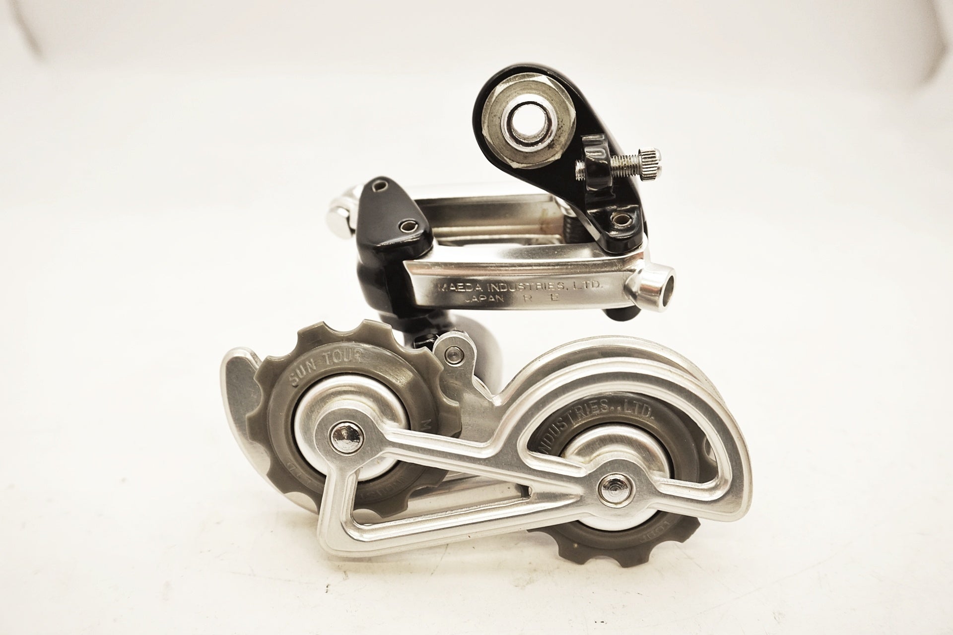 SUNTOUR 「サンツアー」 CYCLONE リアディレイラー / 有明ガーデン店