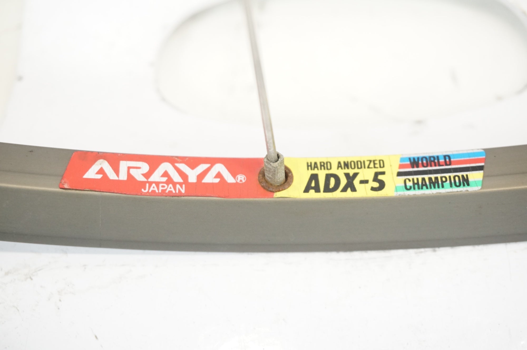 稀少アラヤ♪ARAYA♪スーパーエアロ♪クリンチャー♪DURA-ACEハブ♪ SHIMANO 「シマノ」 DURA-ACE HB-7600 ハブ ARAYA SDX-5 28H リム