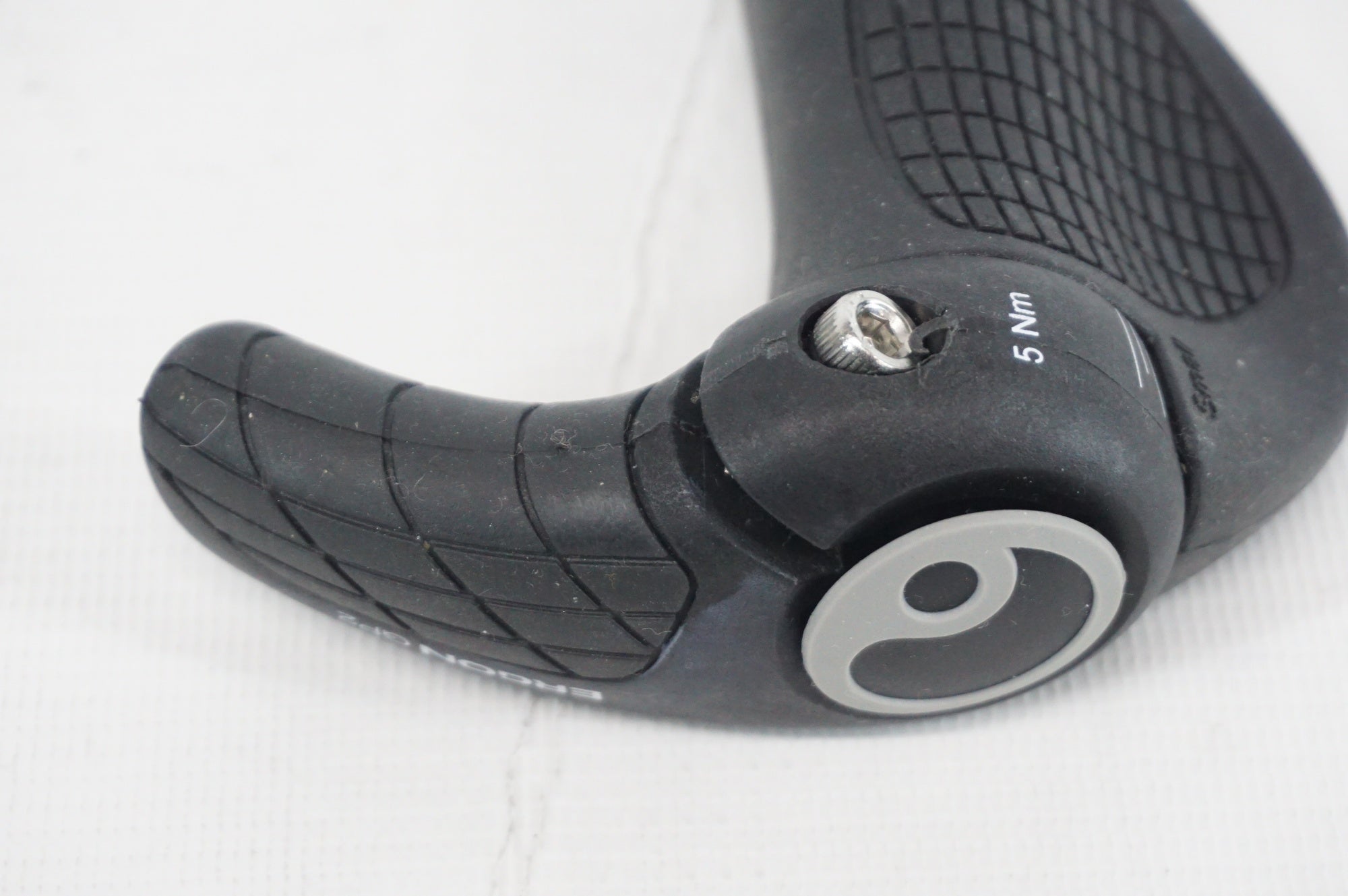 ERGON 「エルゴン」 GP2 グリップ / 阪急塚口店