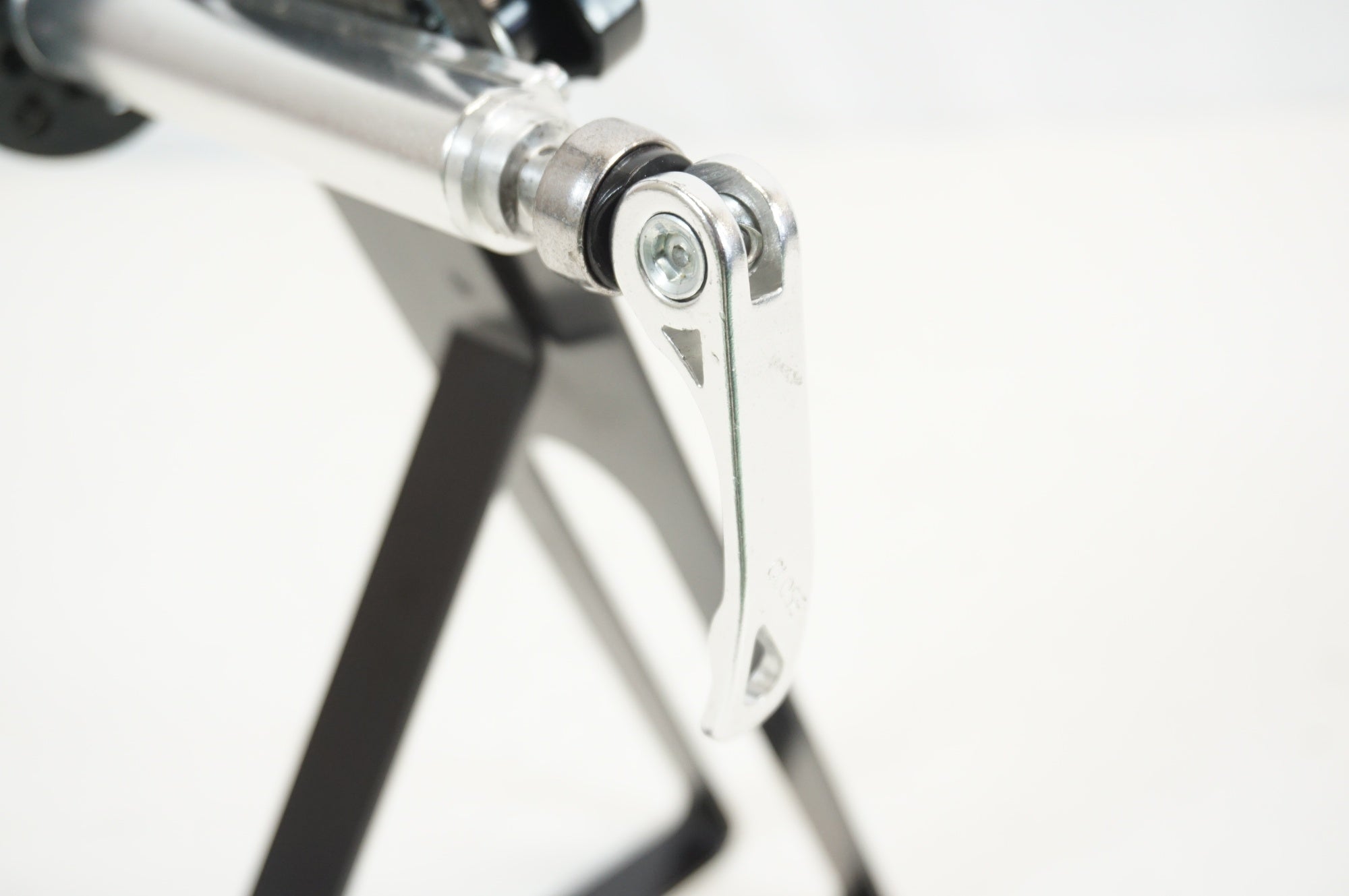 MINOURA 「ミノウラ」 リアエンドサポート4 車載スタンド / 宇都宮店