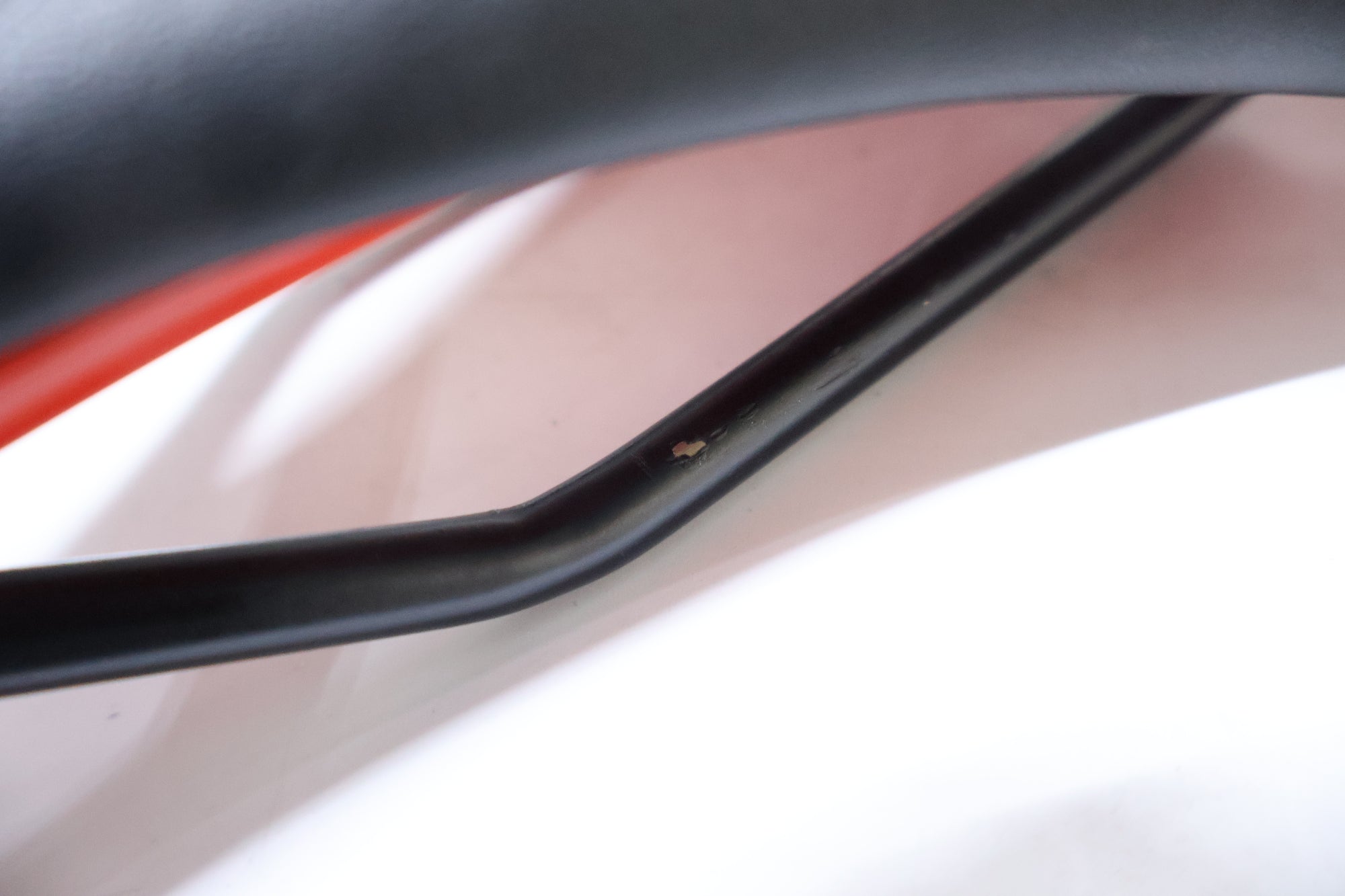 ASTUTE 「アスチュート」 SKYLINE TITANVレール サドル / 高知店