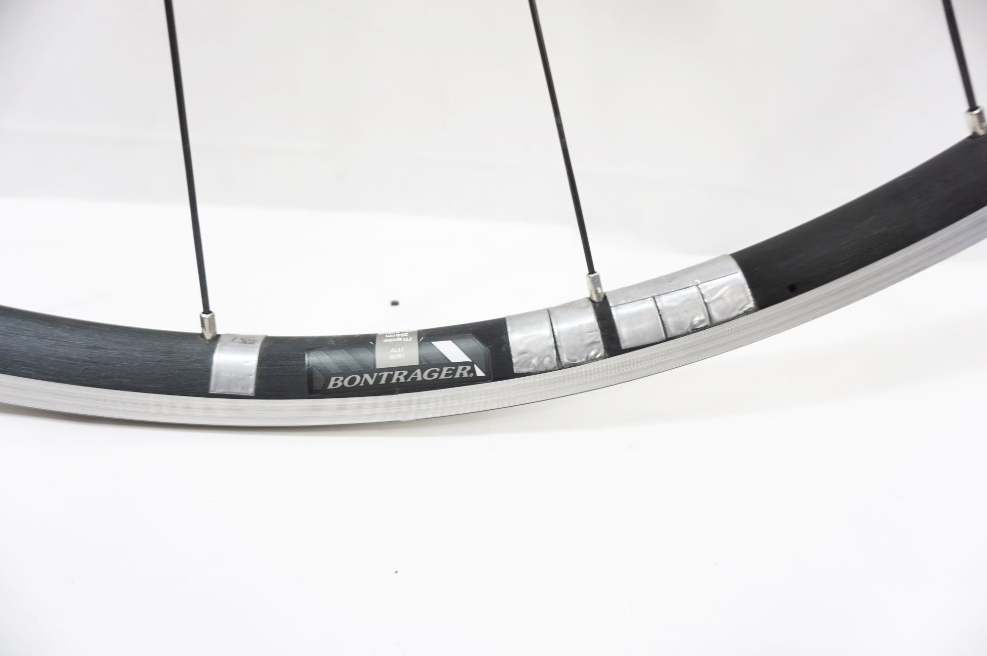 BONTRAGER 「ボントレガー」 RACE フロントホイール / バイチャリ世田谷店