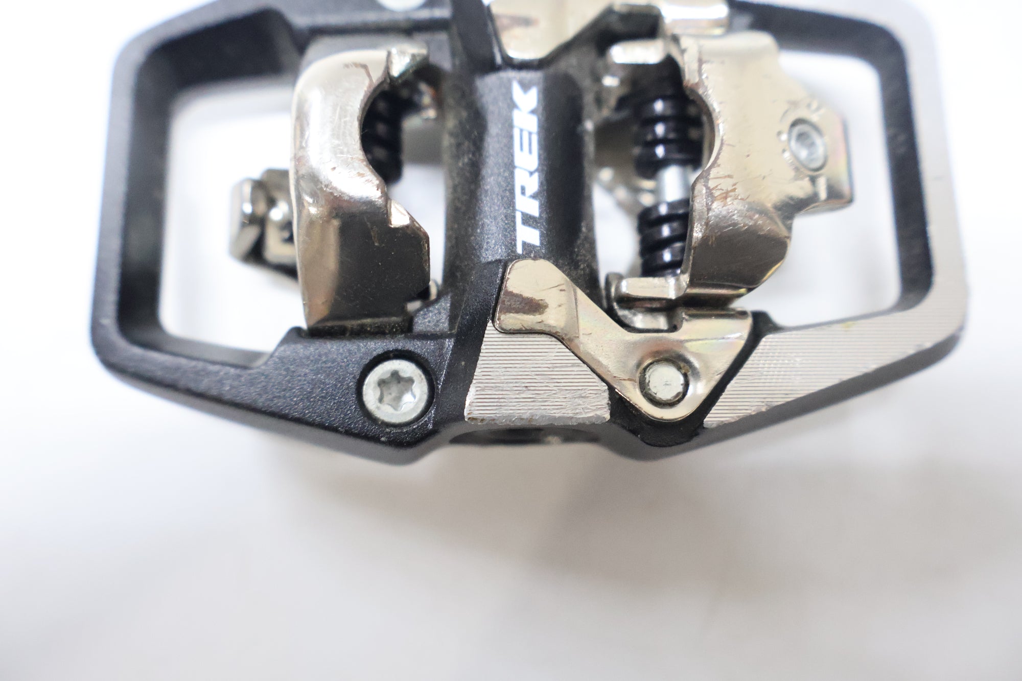 TREK 「トレック」 LINE ELITE SPDペダル / 高知店