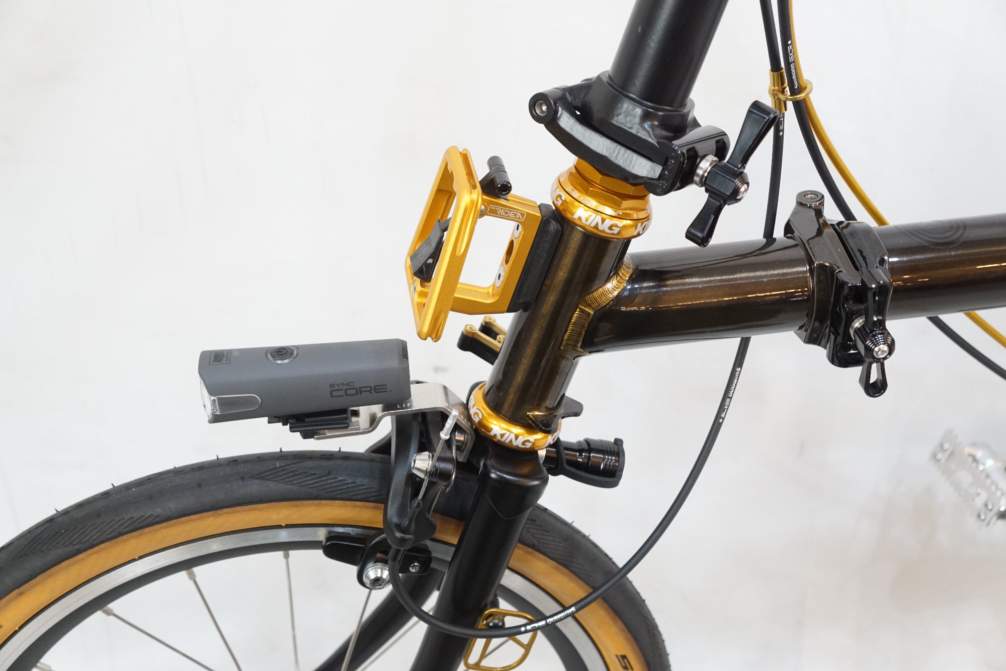 BROMPTON 「ブロンプトン」 C LINE EXPLORE 2023年モデル 16インチ 折り畳み自転車 / バイチャリ浦和ベース