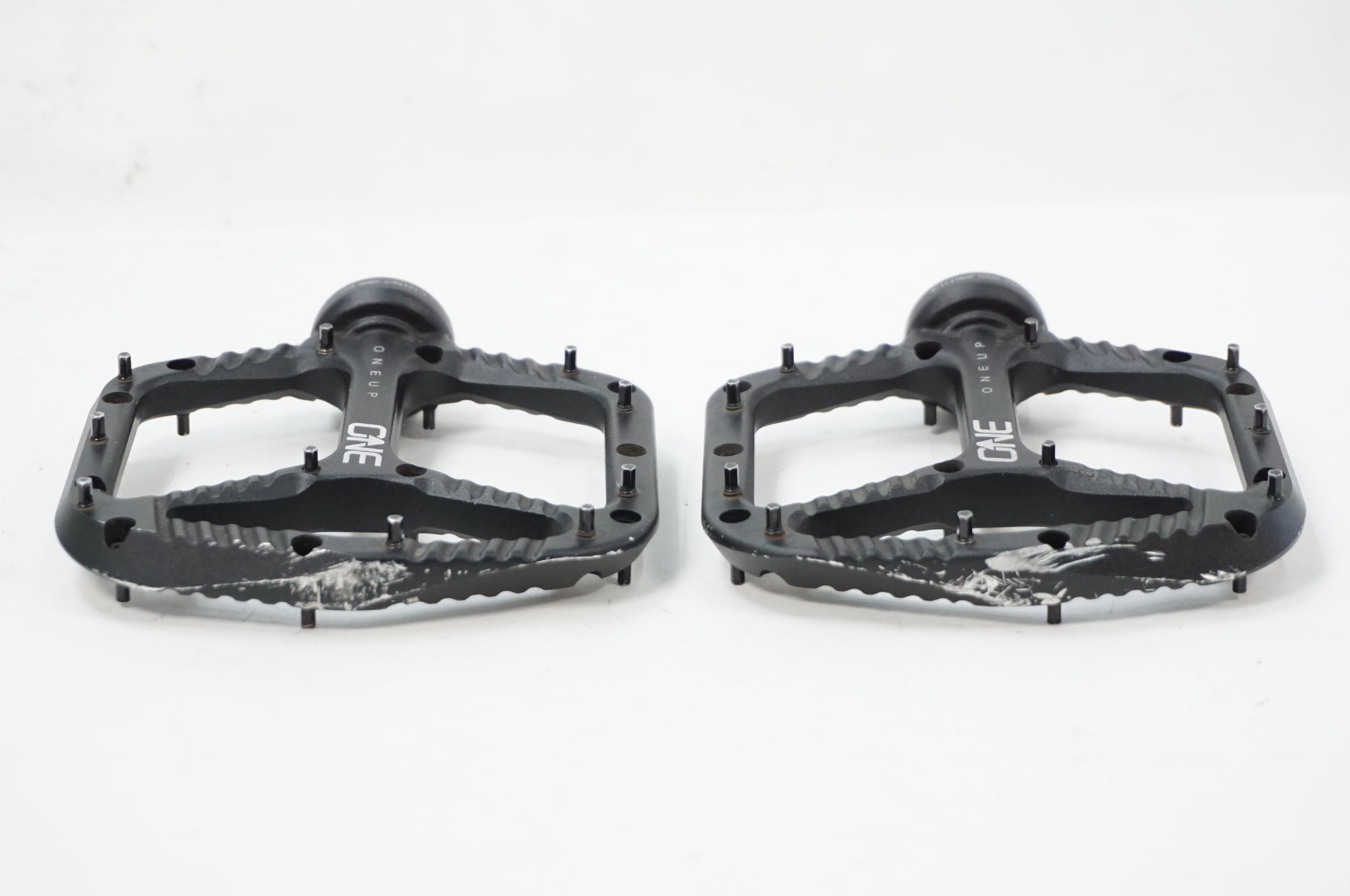 ONEUP 「ワンアップ」 アルミ フラットペダル / 川越店