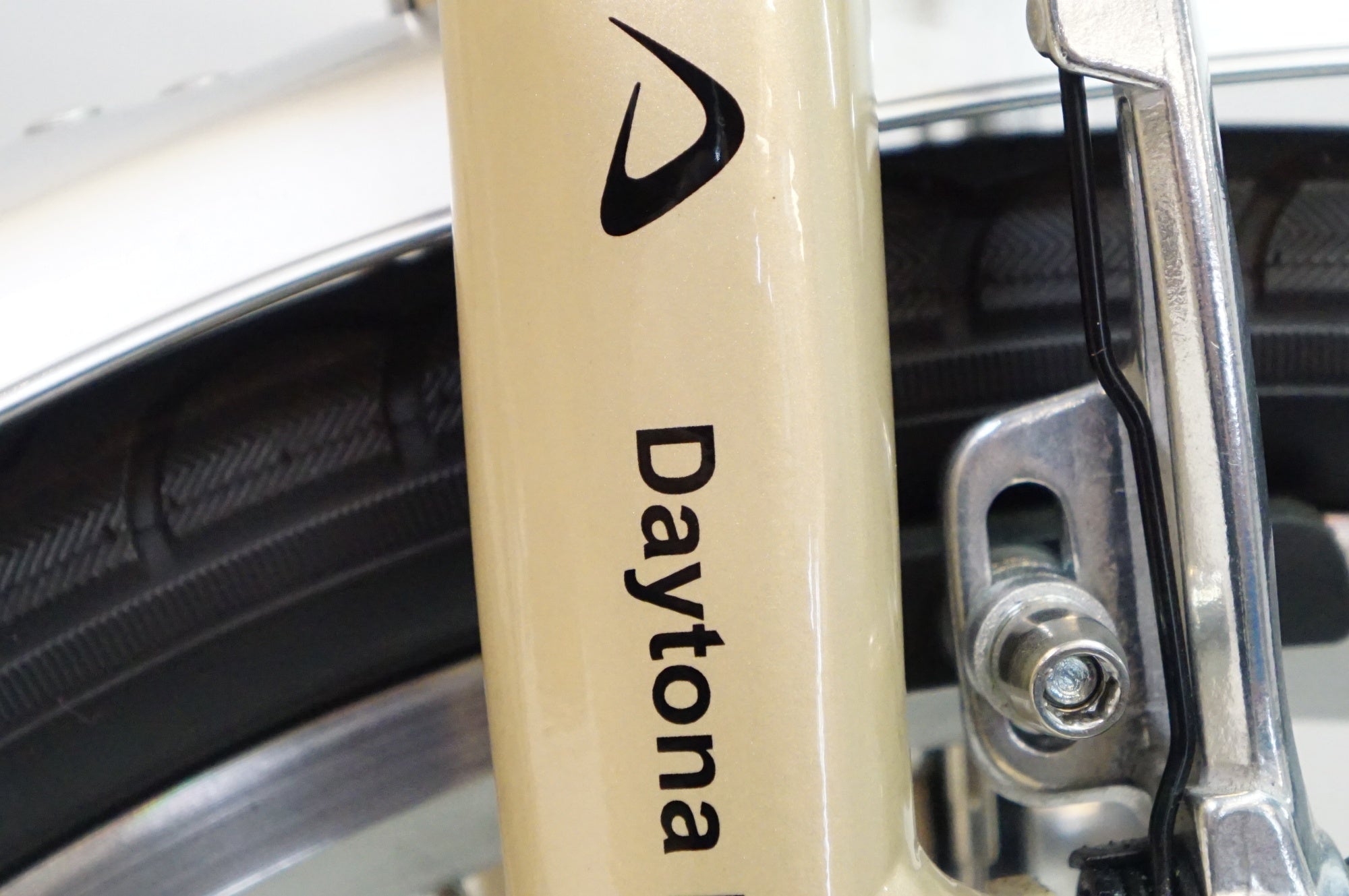 DAYTONA 「デイトナ」 DE01 2022年モデル 折り畳み 電動アシスト自転車 / 熊谷本店