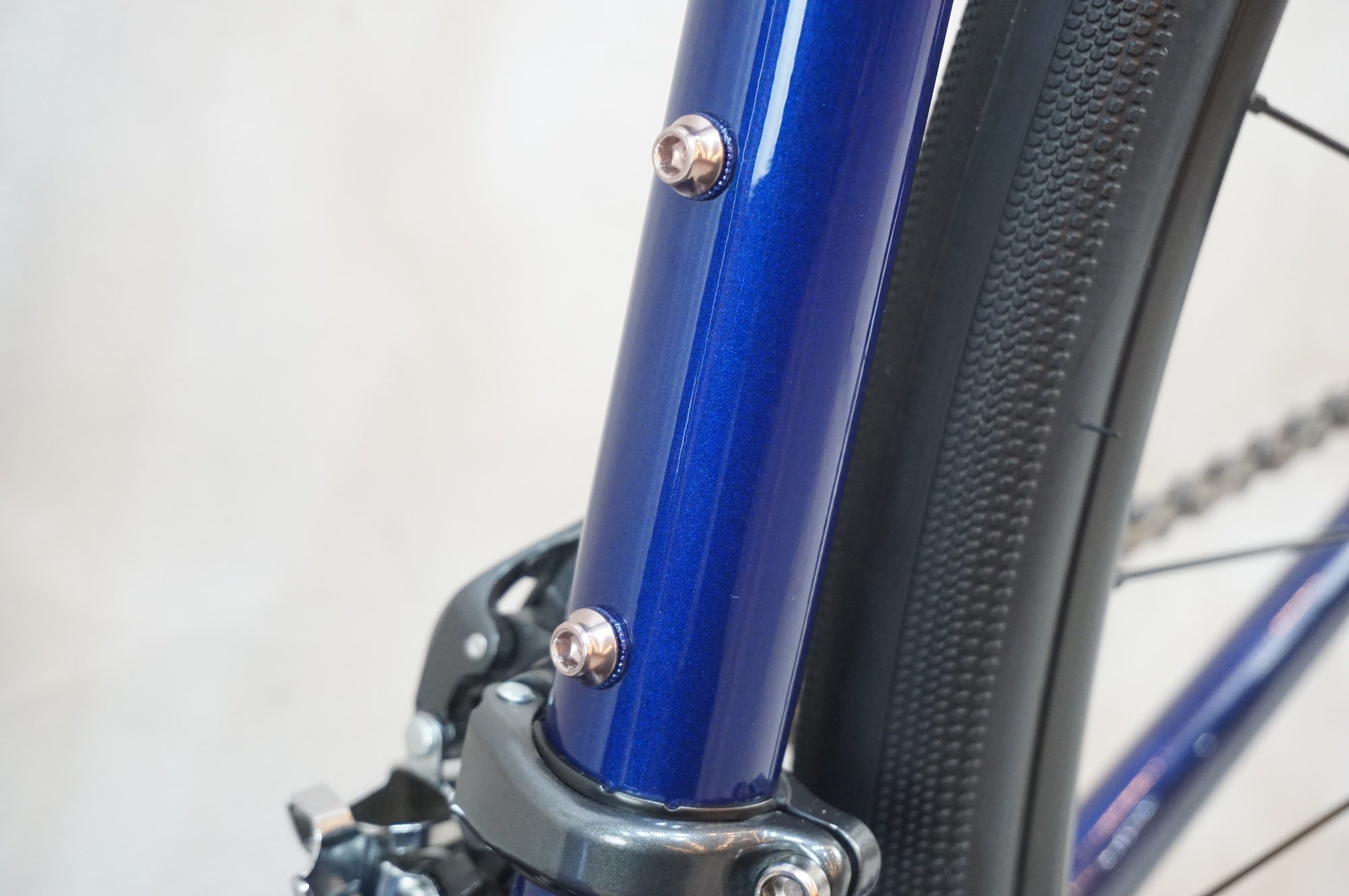 TREK 「トレック」 DOMANE AL2 DISC 2023年モデル ロードバイク / 浦和ベース