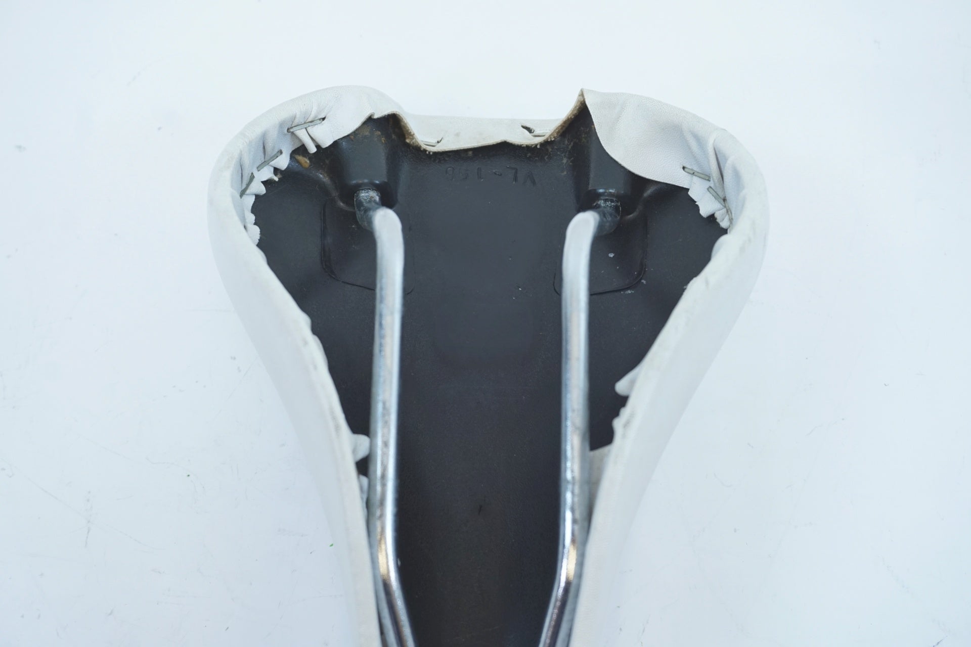 GRUNGE 「グランジ」 サドル / 有明ガーデン店