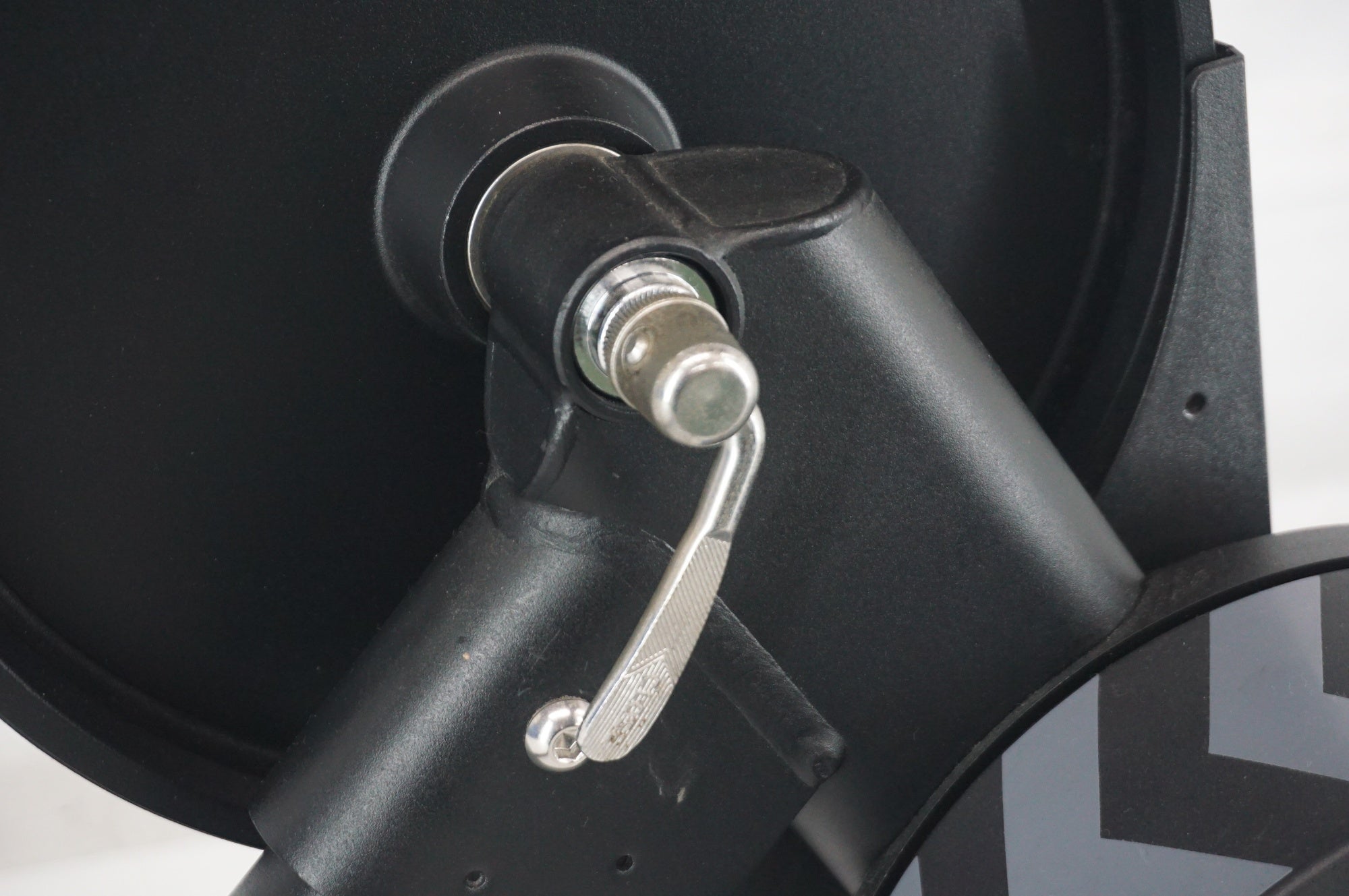 WAHOO 「ワフー」 KICKR CORE WF123 スマートトレーナー / 阪急塚口店