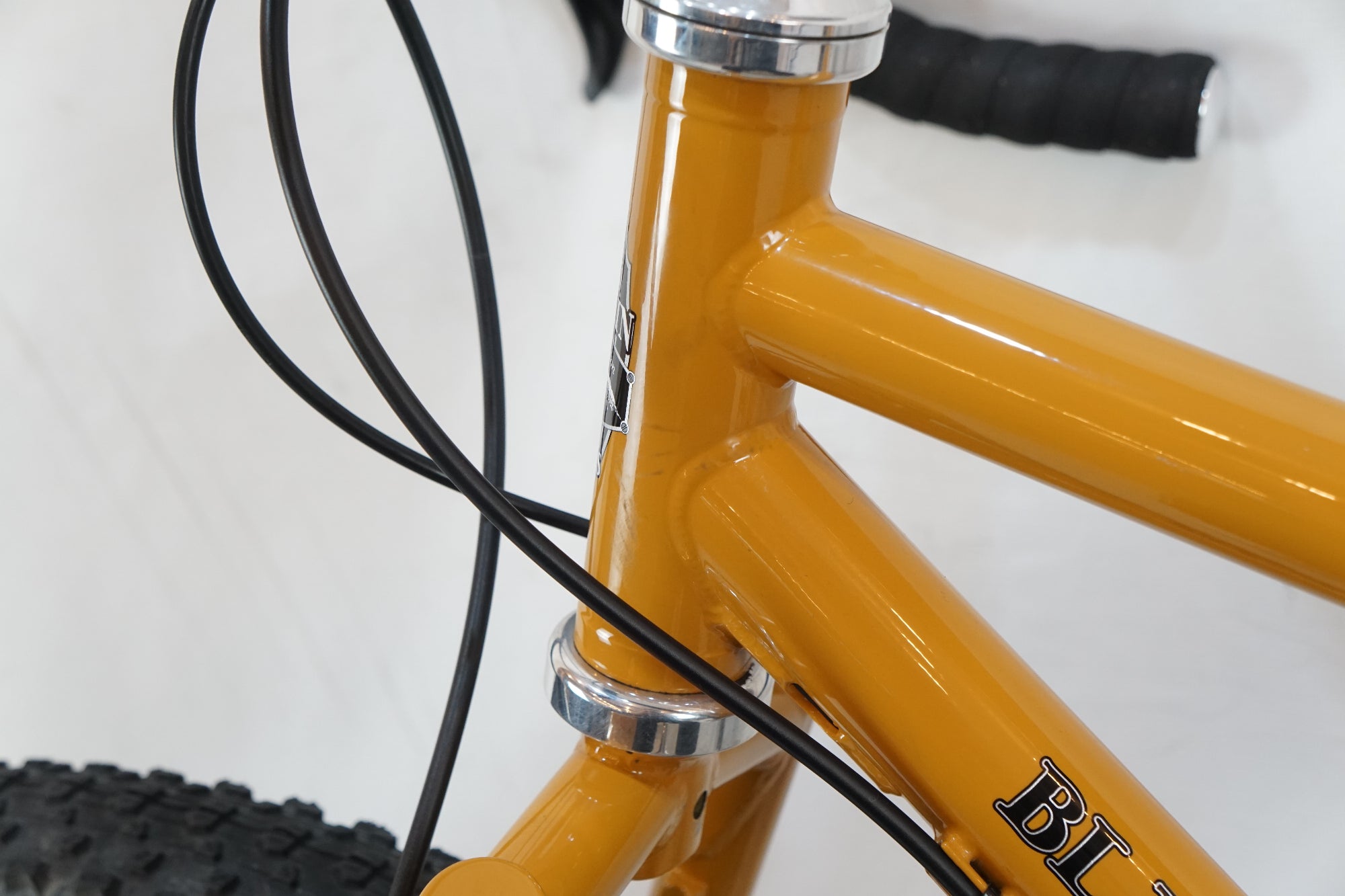 BLACK MOUNTAIN CYCLES 「ブラック マウンテン サイクルズ」 LA CABRA 2023年モデル ロードバイク / バイチャリ浦和ベース