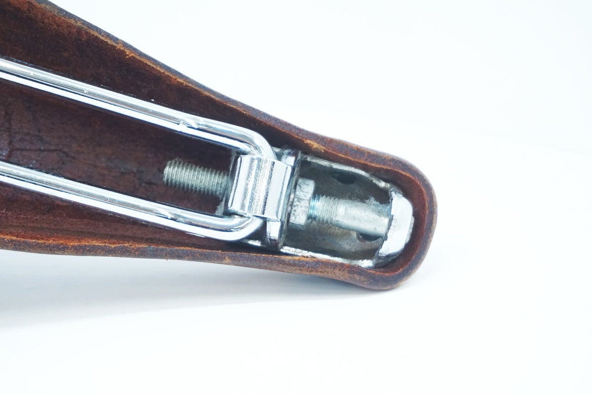 BROOKS 「ブルックス」 PROFESSIONAL サドル / 大阪美原北インター店