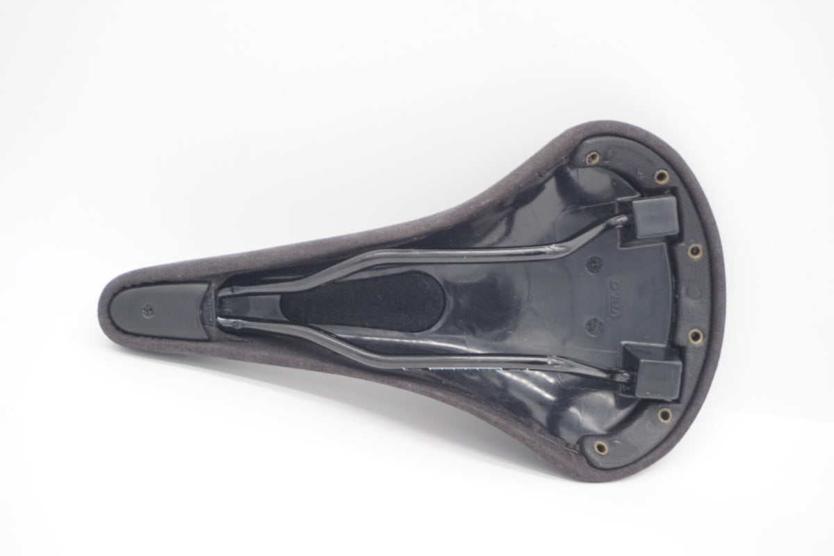 VELO 「ベロ」 サドル / 滋賀大津店